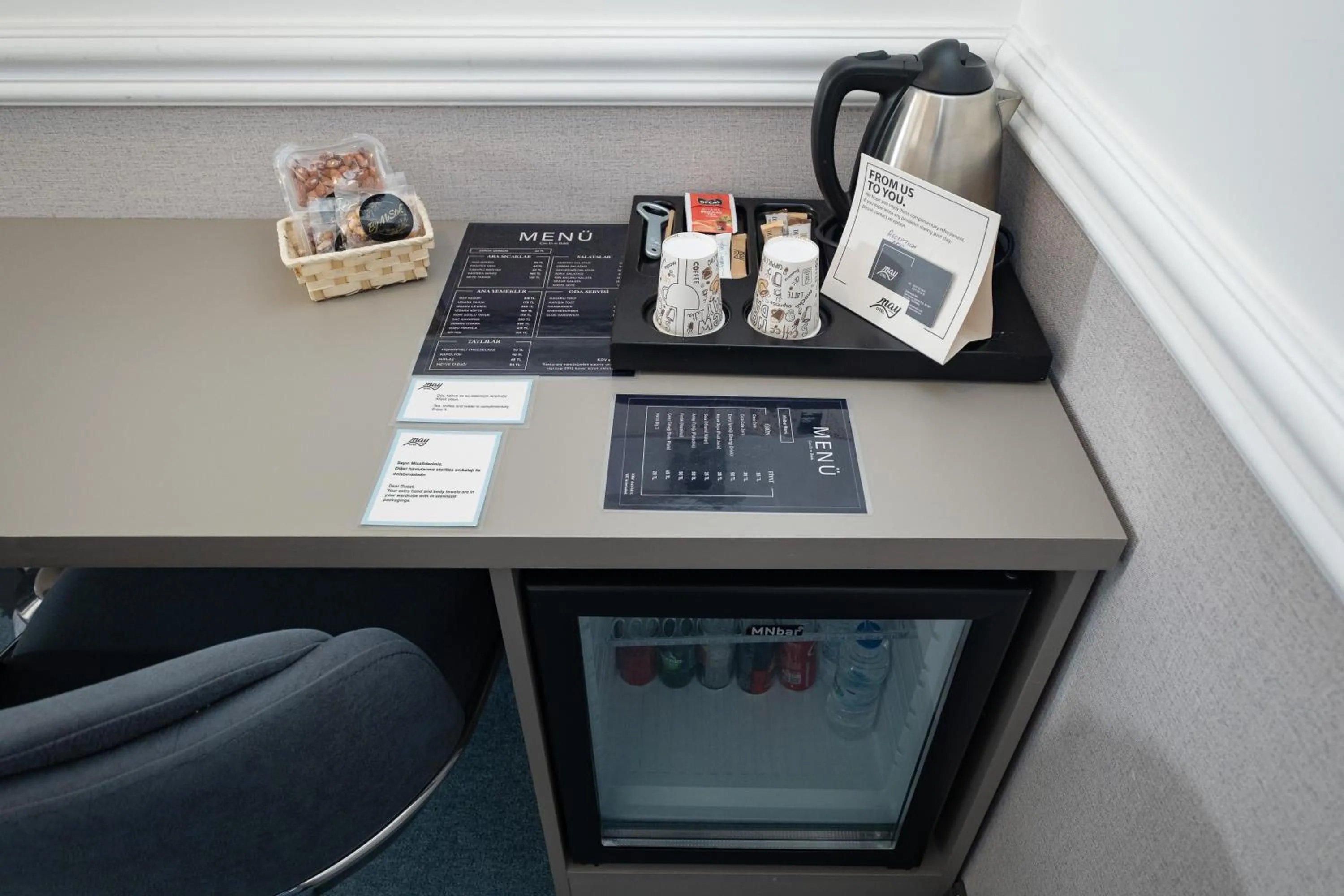 Coffee/tea facilities in Askadar May Otel