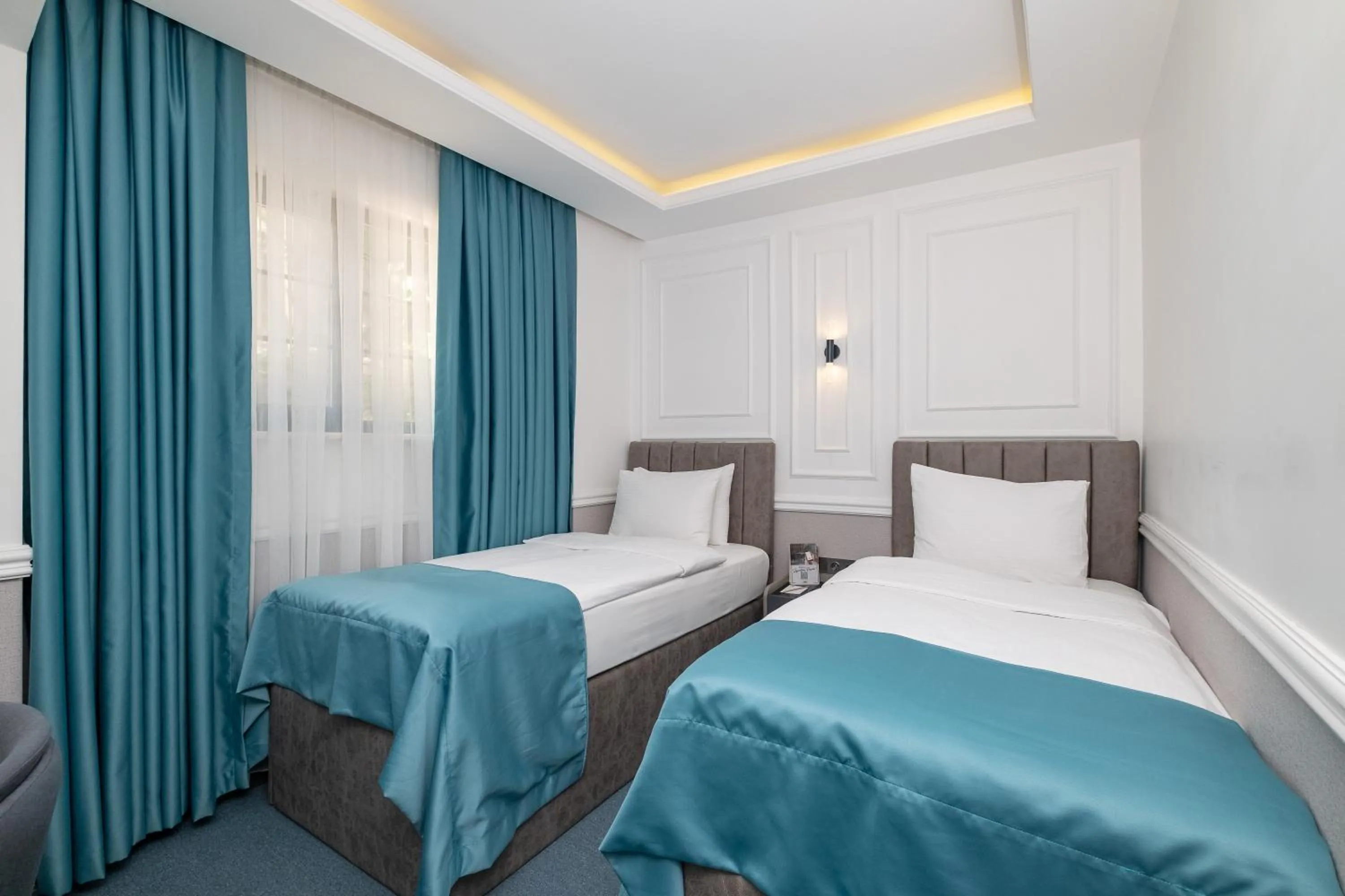 Massage in Askadar May Otel