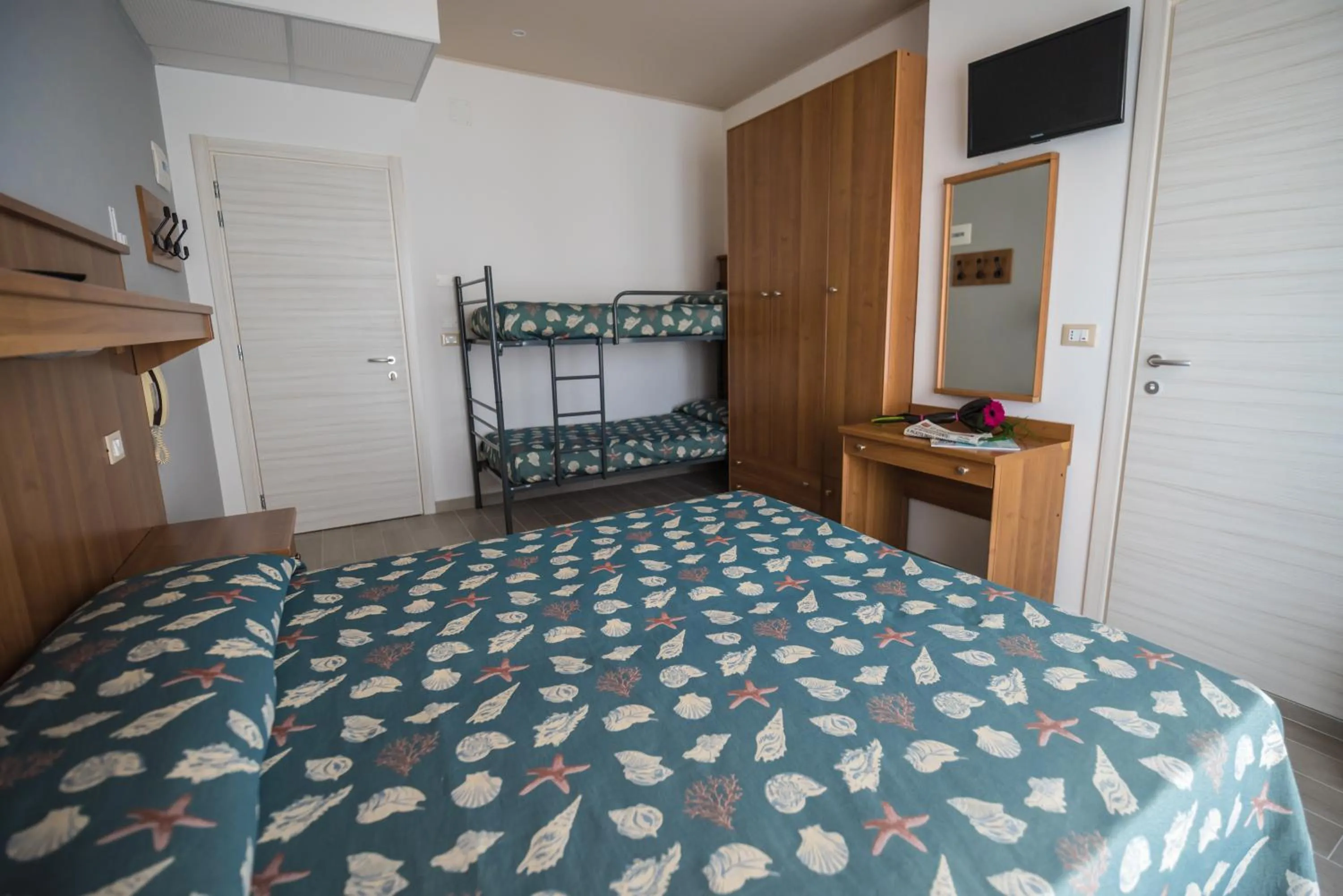 bunk bed in Hotel Jesolo Sand