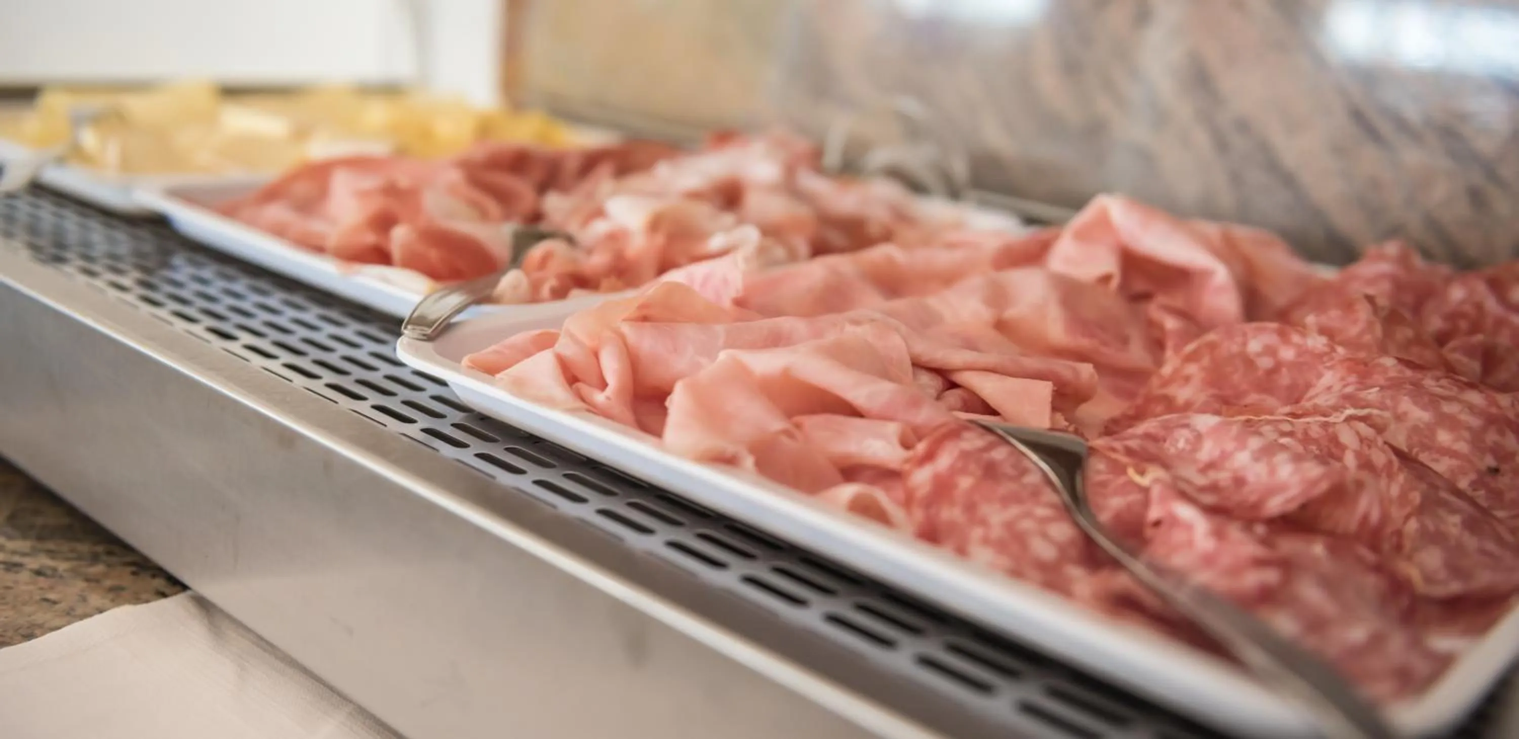 Buffet breakfast in Hotel Jesolo Sand