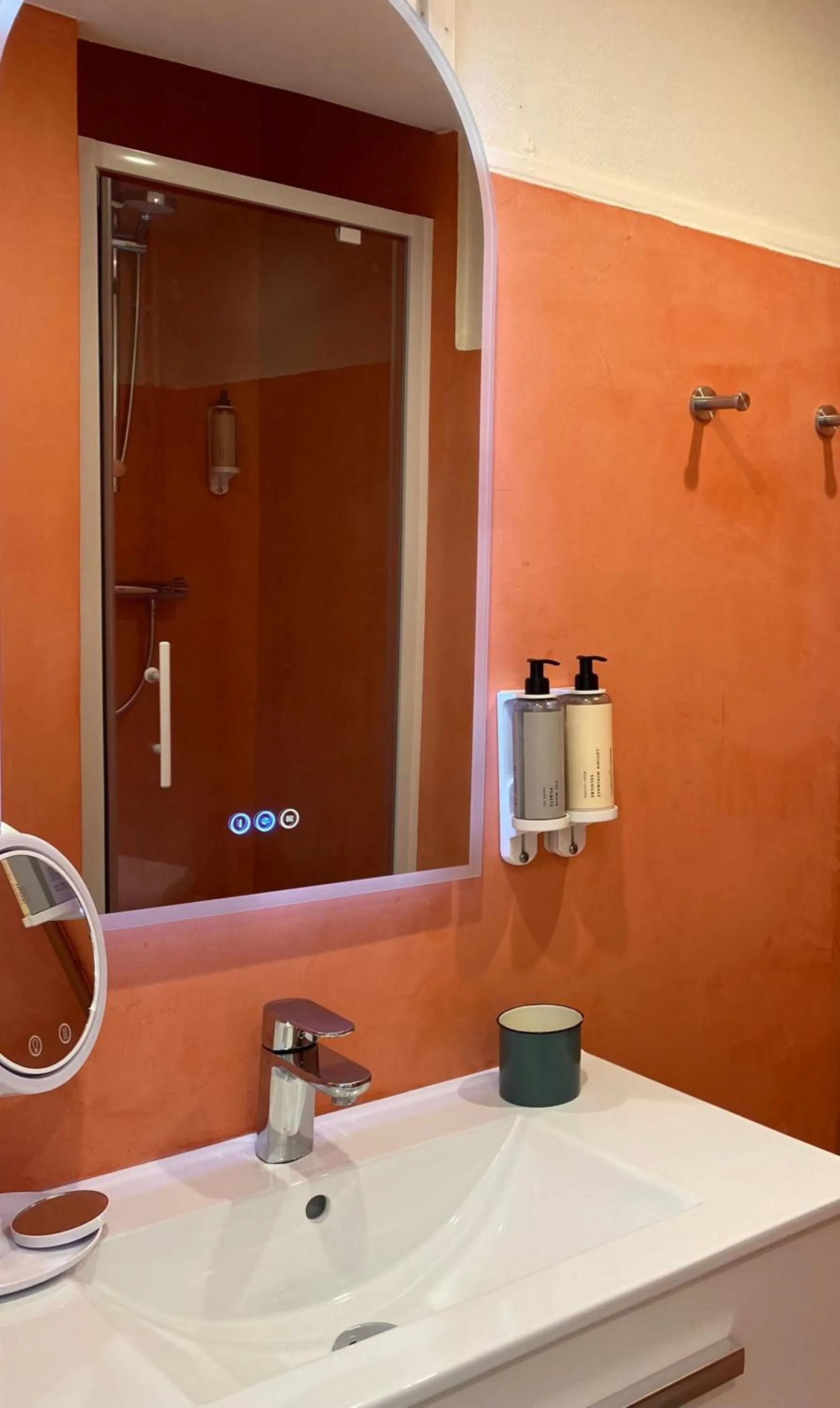 Bathroom in Hôtel Madame