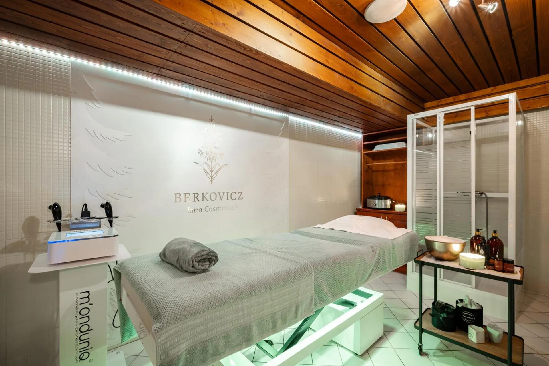 Spa and wellness centre/facilities, Bed in Hotel Belvedere Resort&SPA