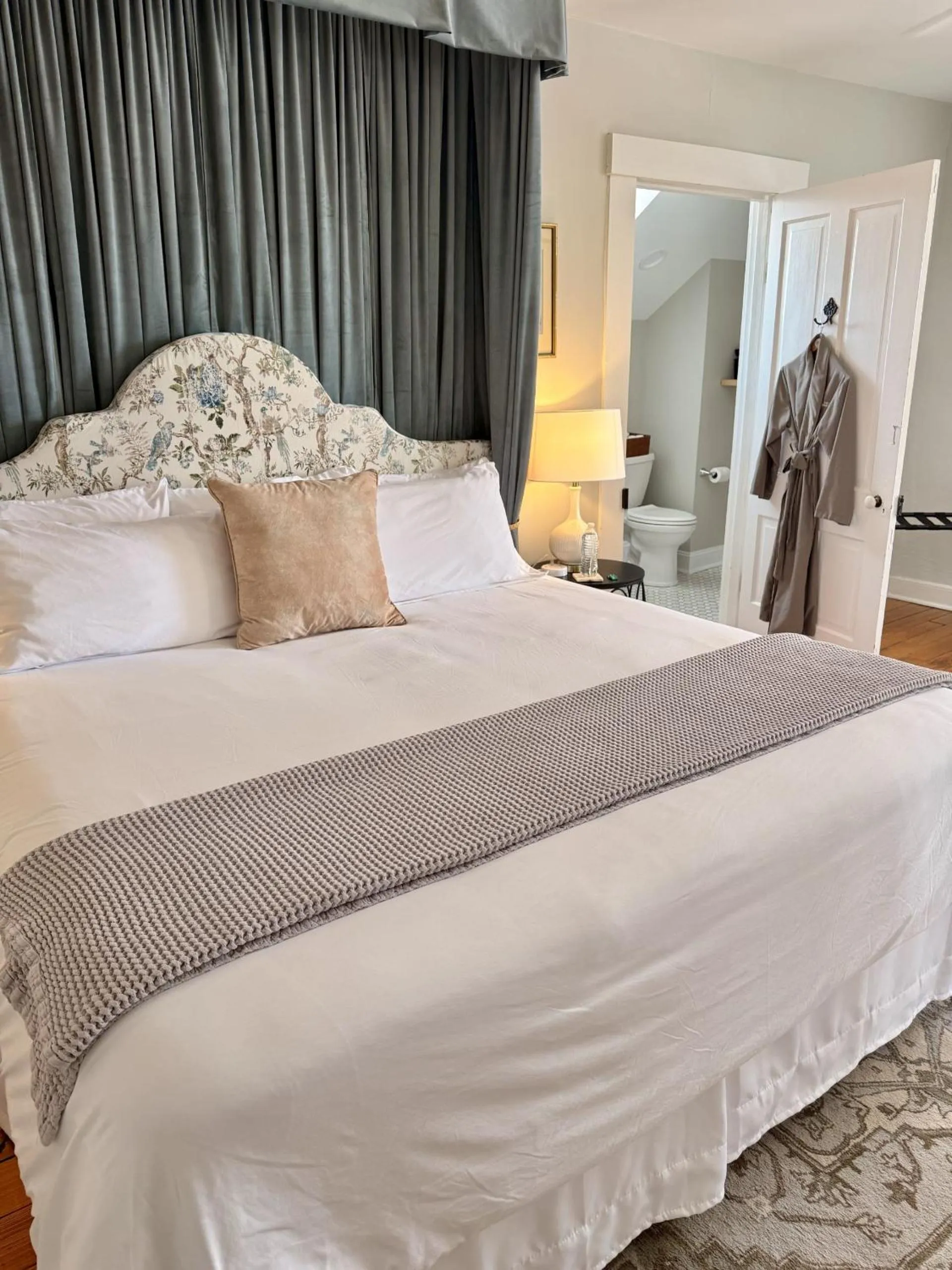 Bed in Rose Hill Inn