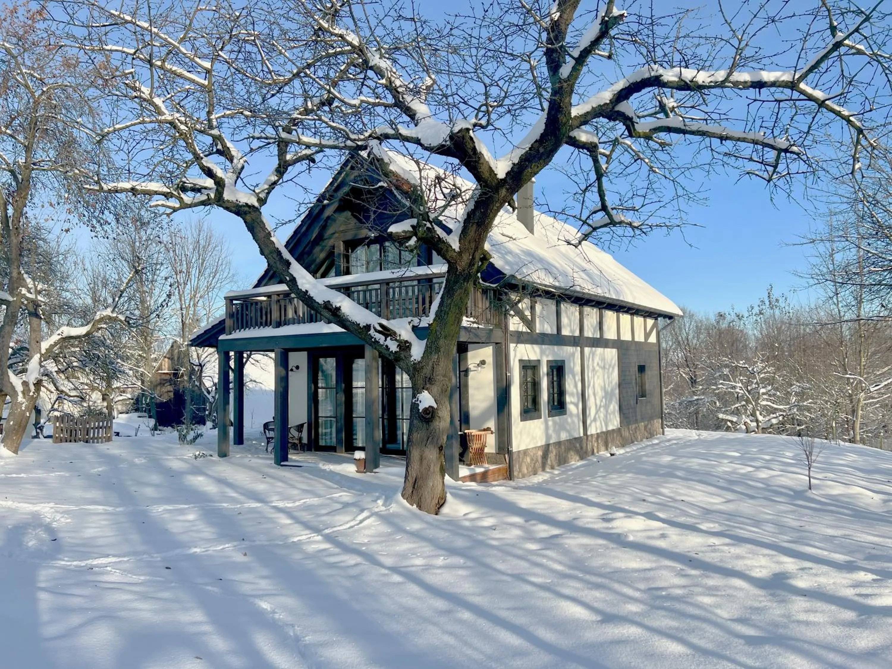 Property building in Villa Greta