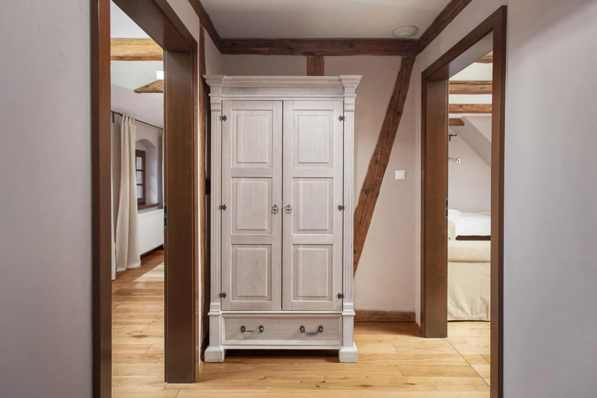 wardrobe in Villa Greta