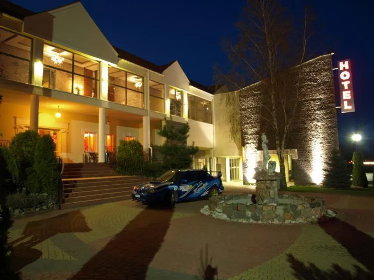 Facade/entrance in Hotel Kamiza