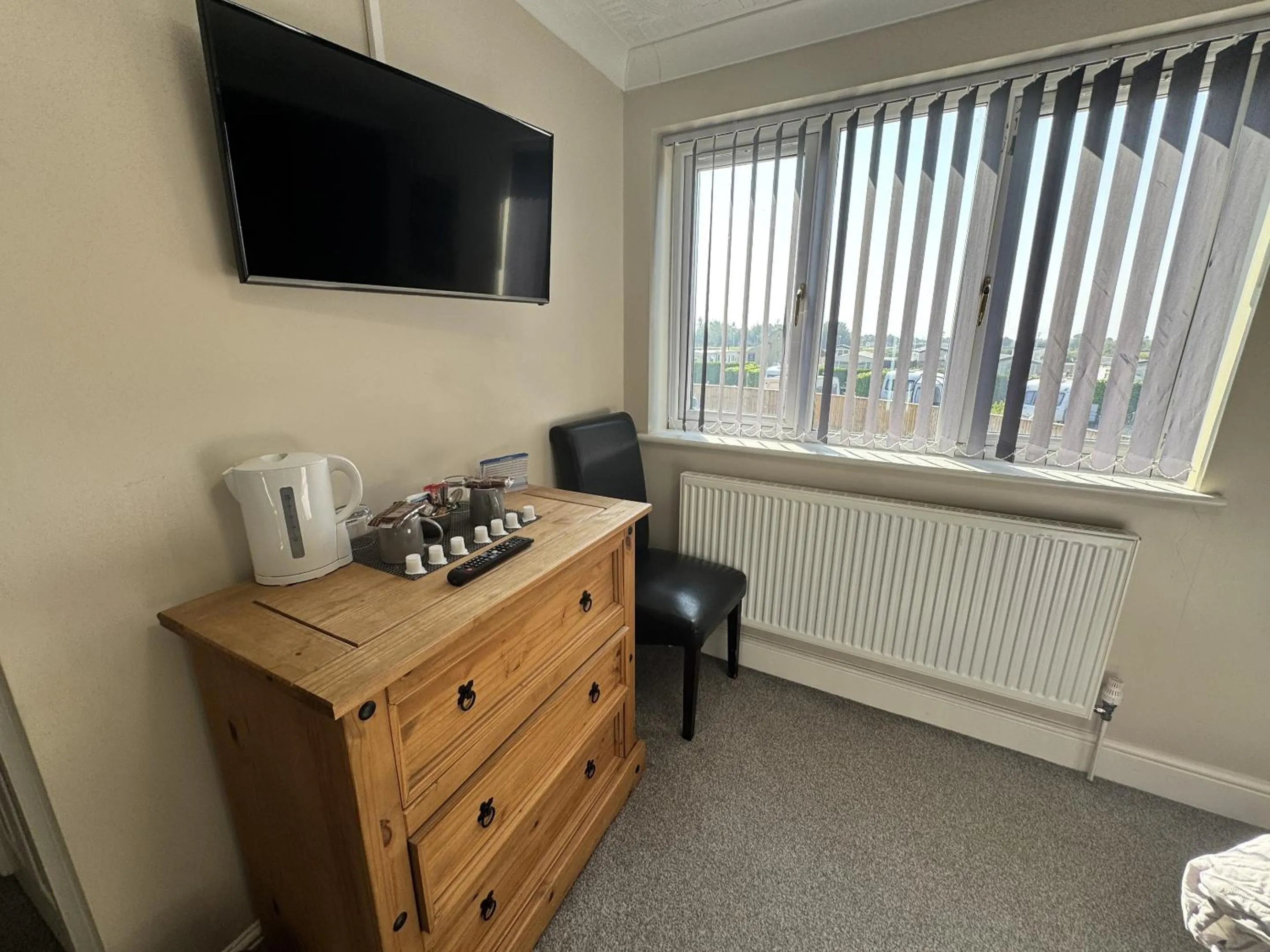 Bedroom in The Kings Head inn
