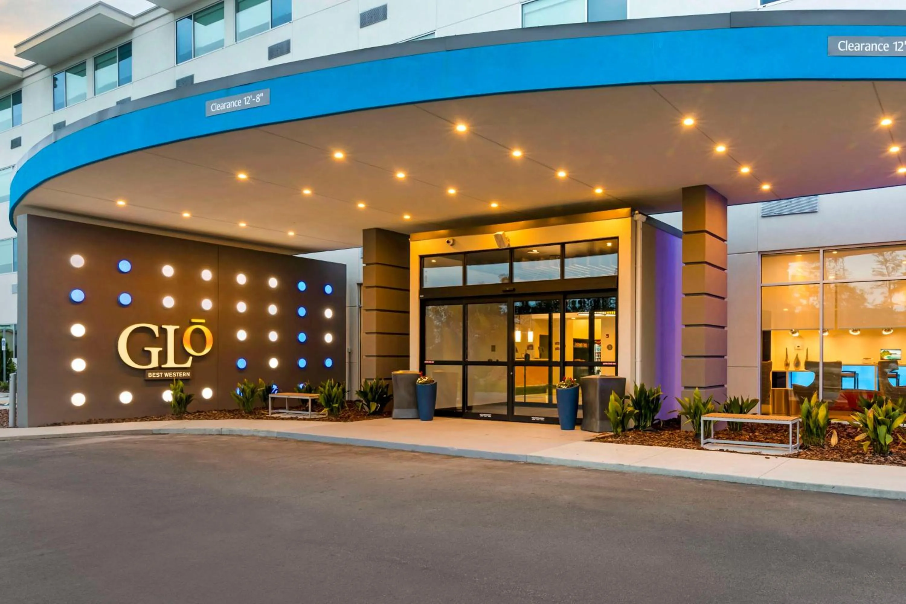 Property building in GLo Best Western Pooler - Savannah Airport Hotel