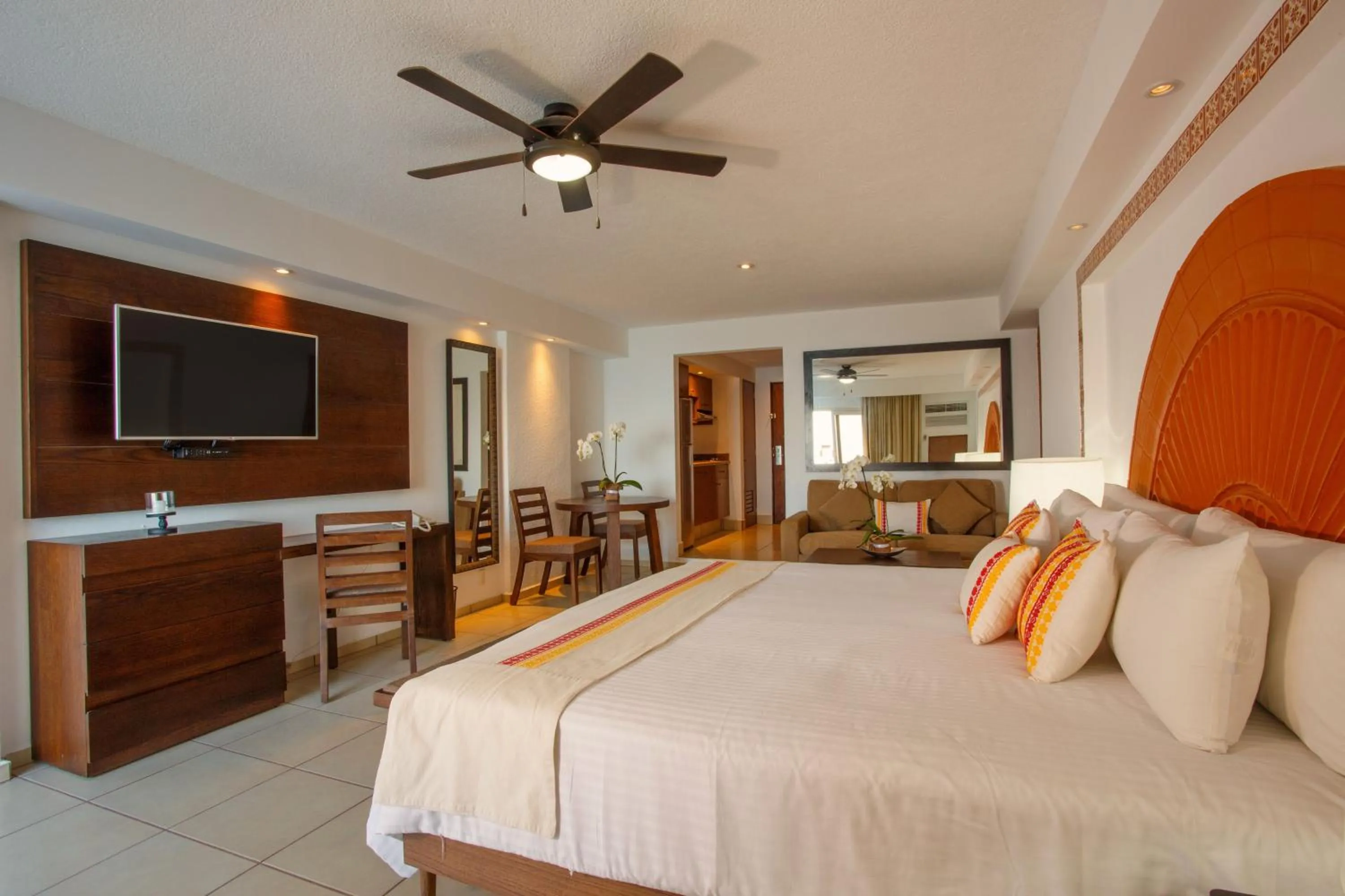Bed in Costa Sur Resort by VRHost