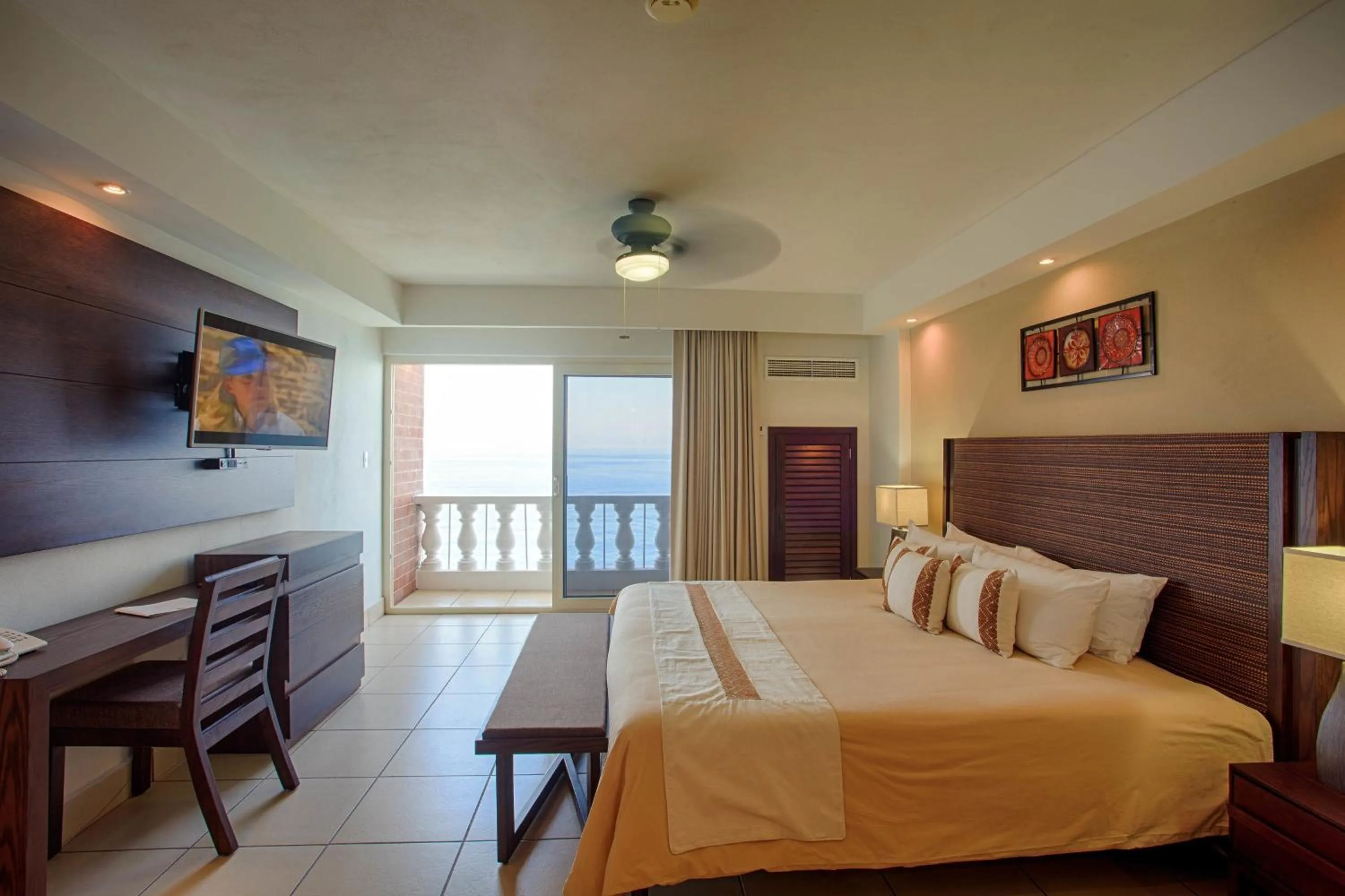 Bed in Costa Sur Resort by VRHost