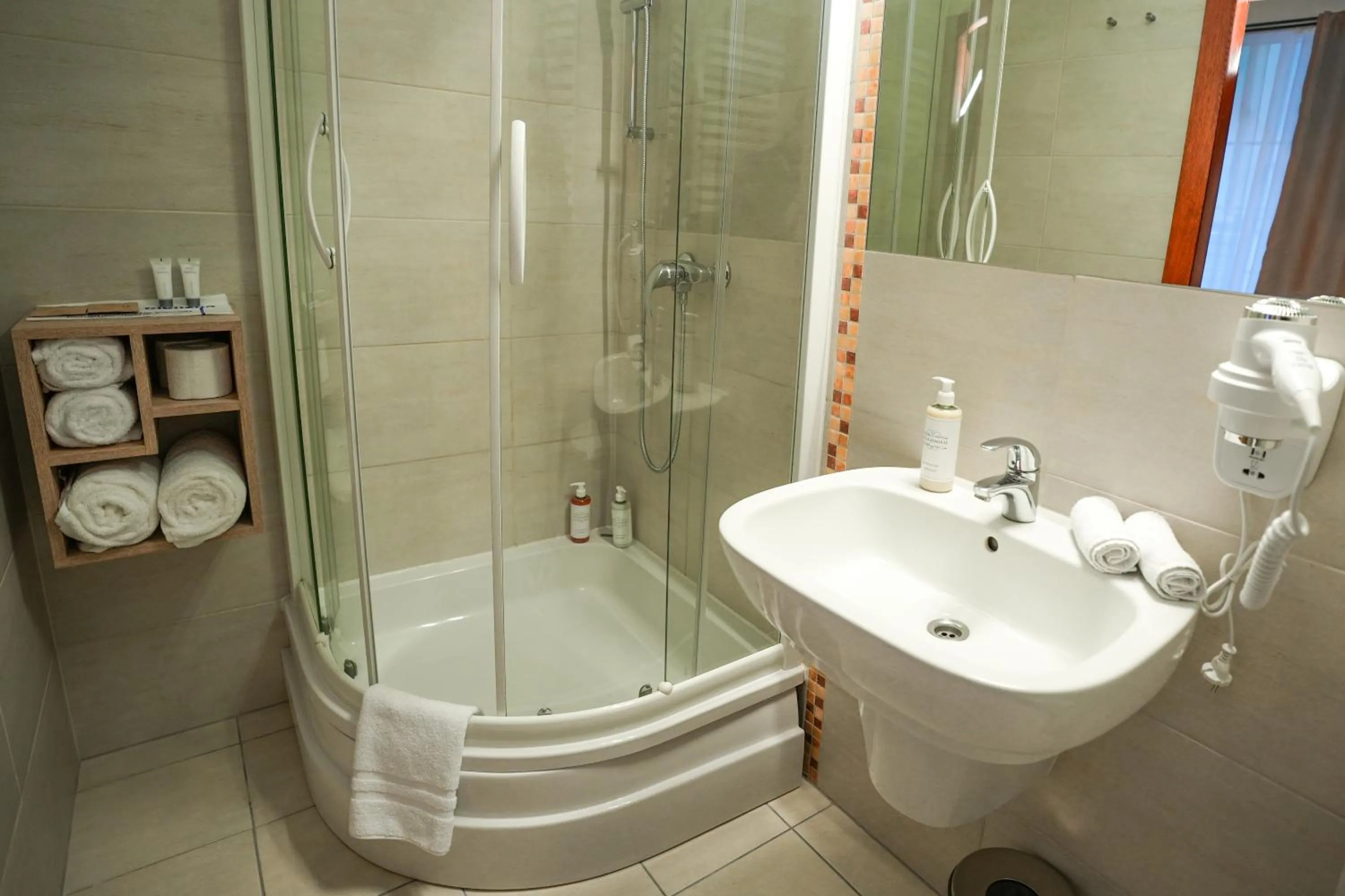 Shower in Villa Admiral