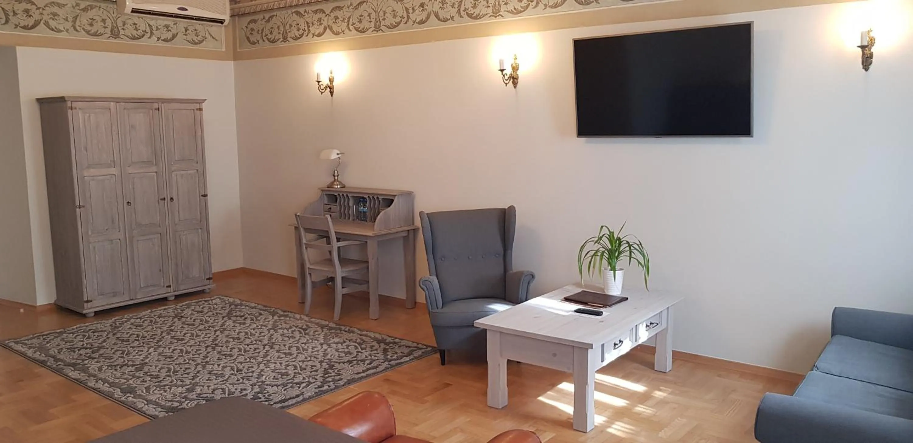 Seating area in Hotel Mikołaj