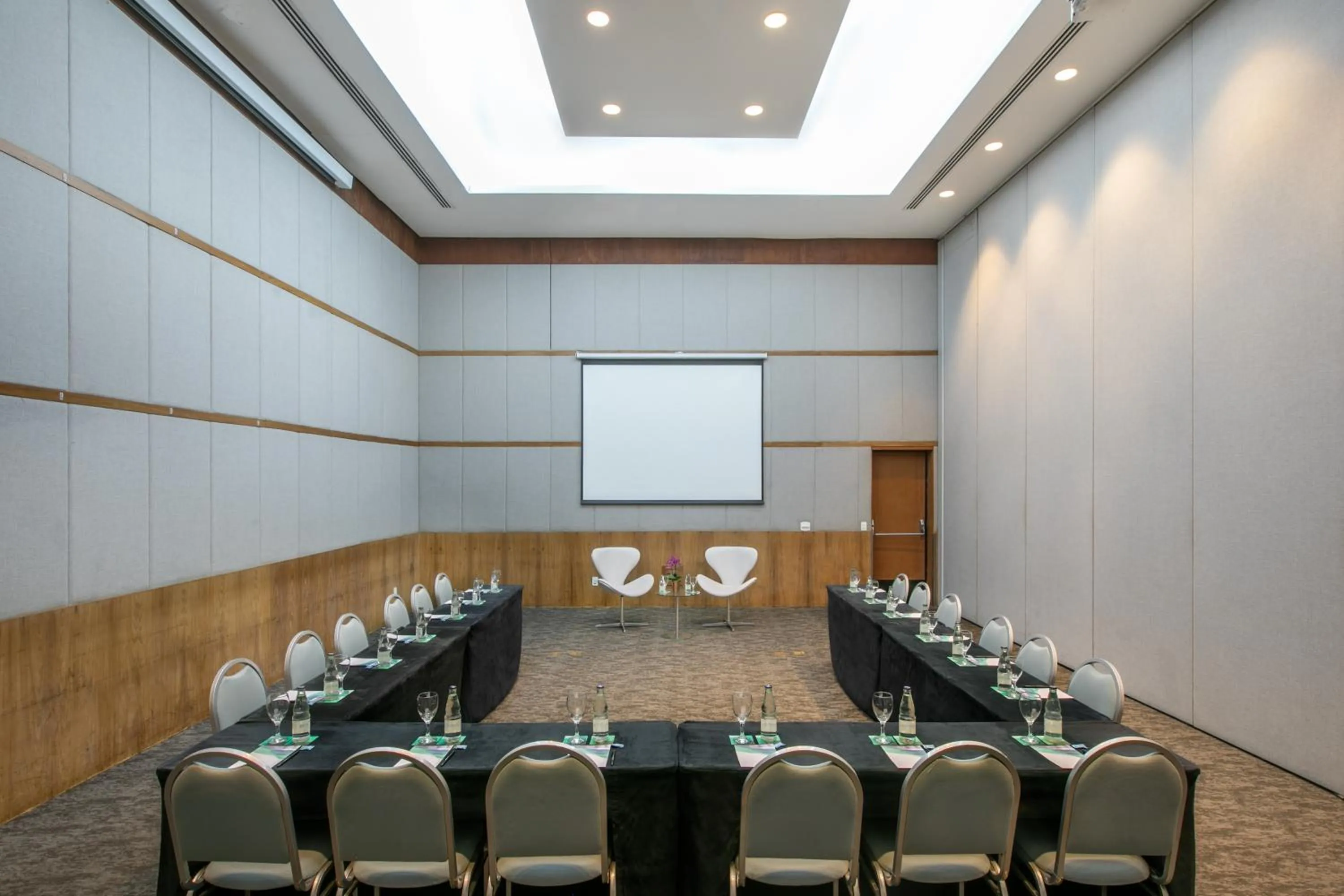 Meeting/conference room in Meliá Paulista