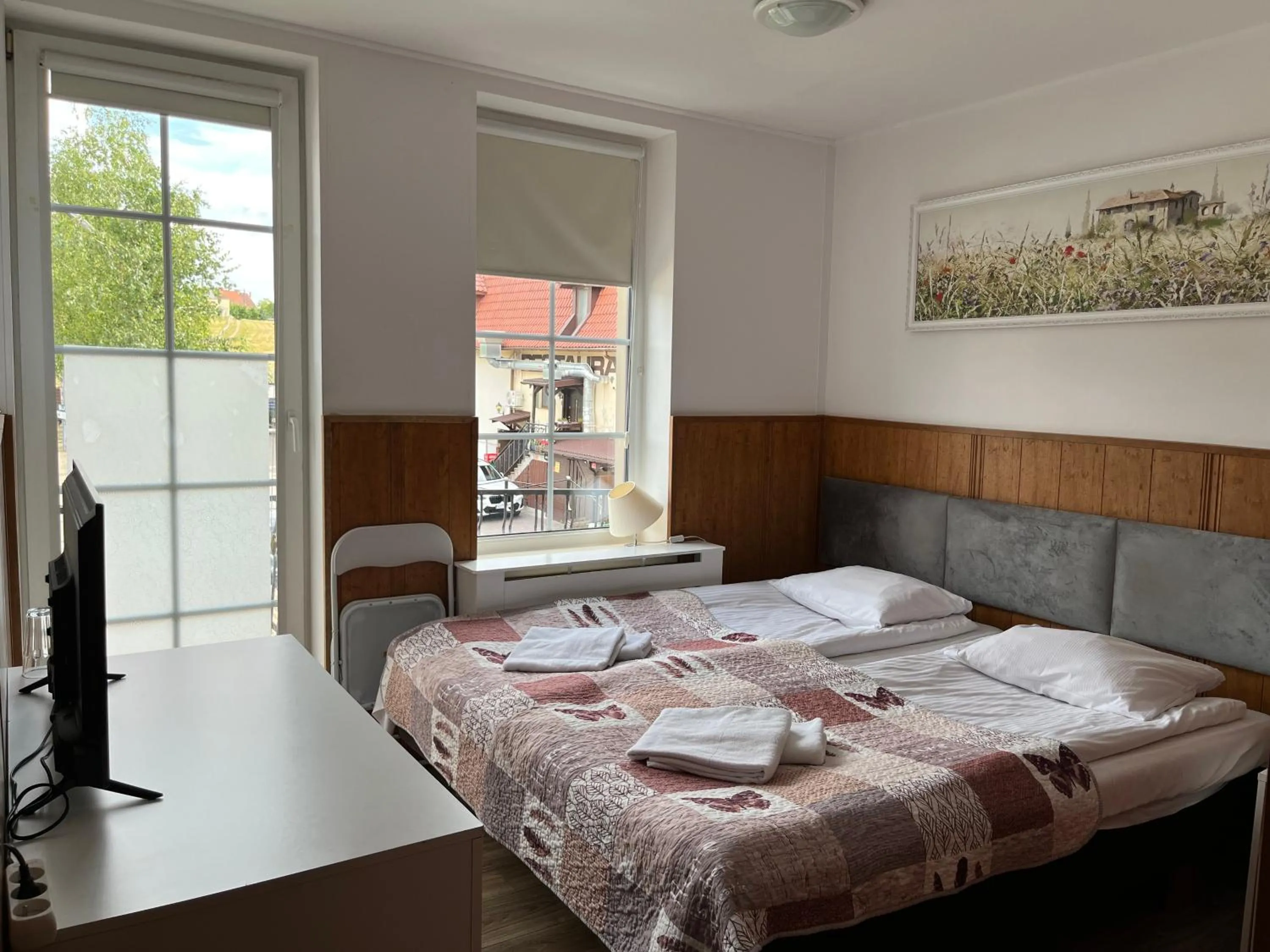 Bed in Prohibicja Peter's Pub