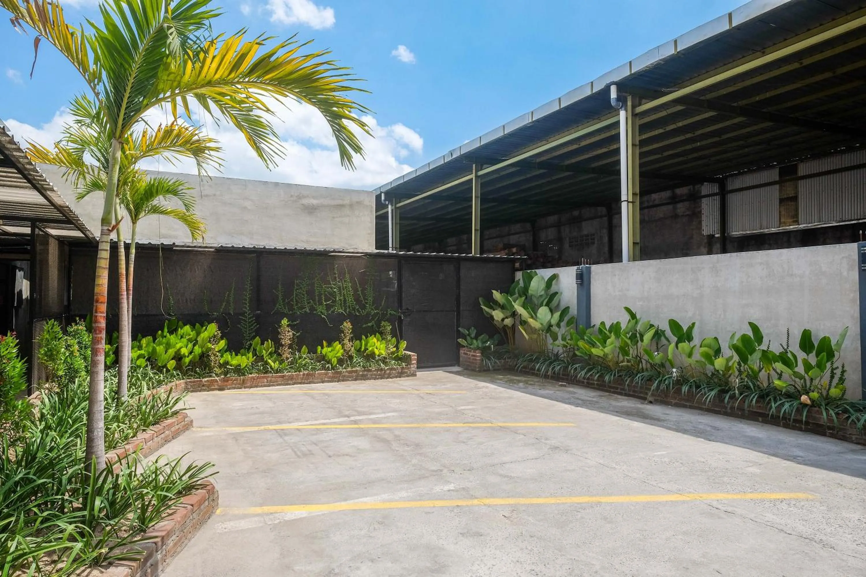 Property building in RedDoorz @ Klaten City