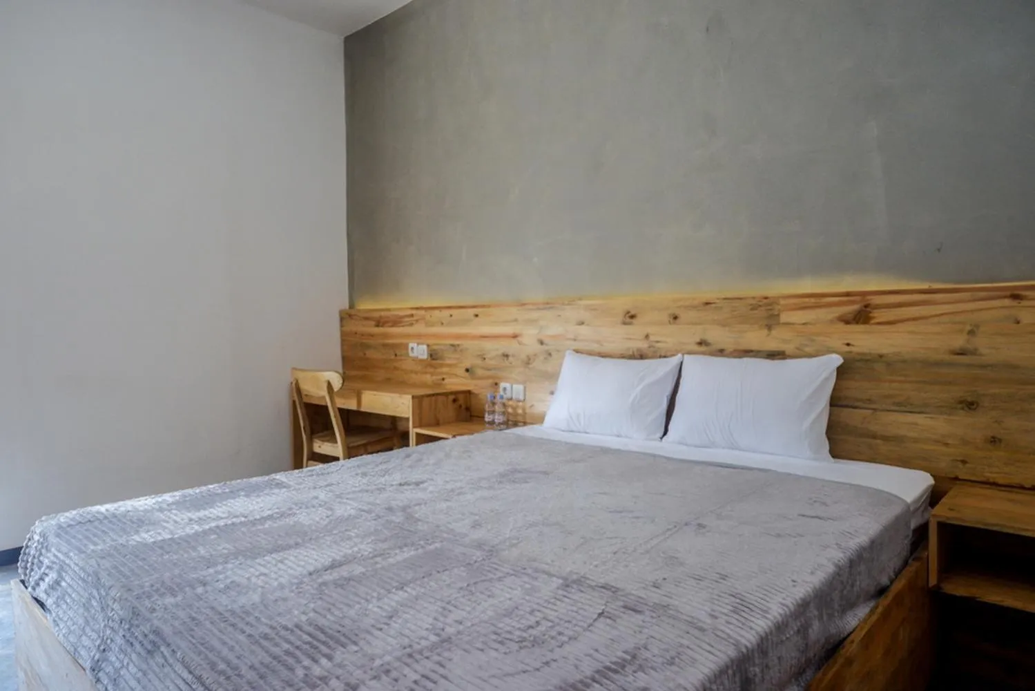 Bedroom, Bed in RedDoorz @ Klaten City