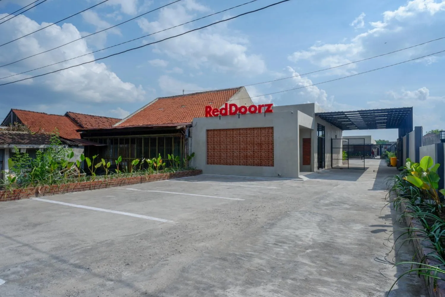 Property building in RedDoorz @ Klaten City