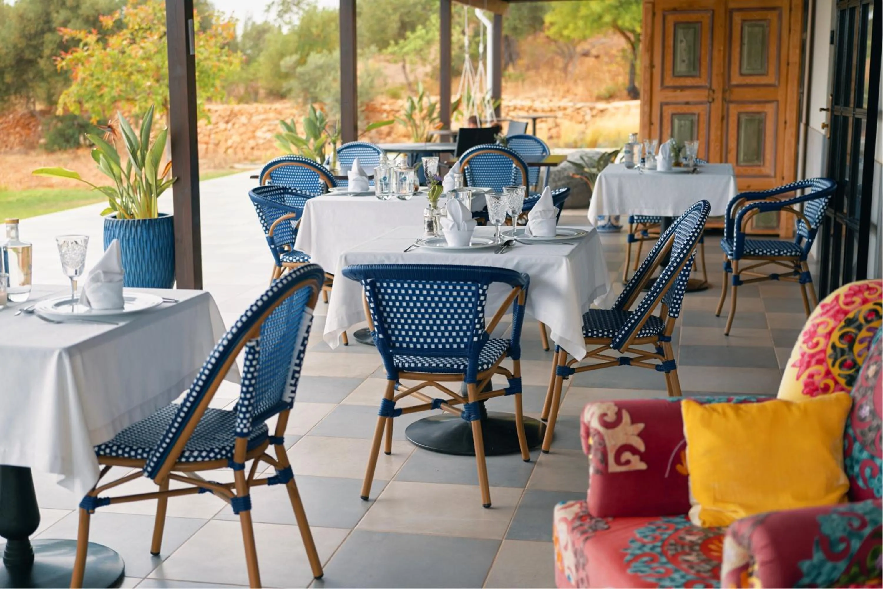 Restaurant/places to eat in Solar Alvura Boutique Hotel