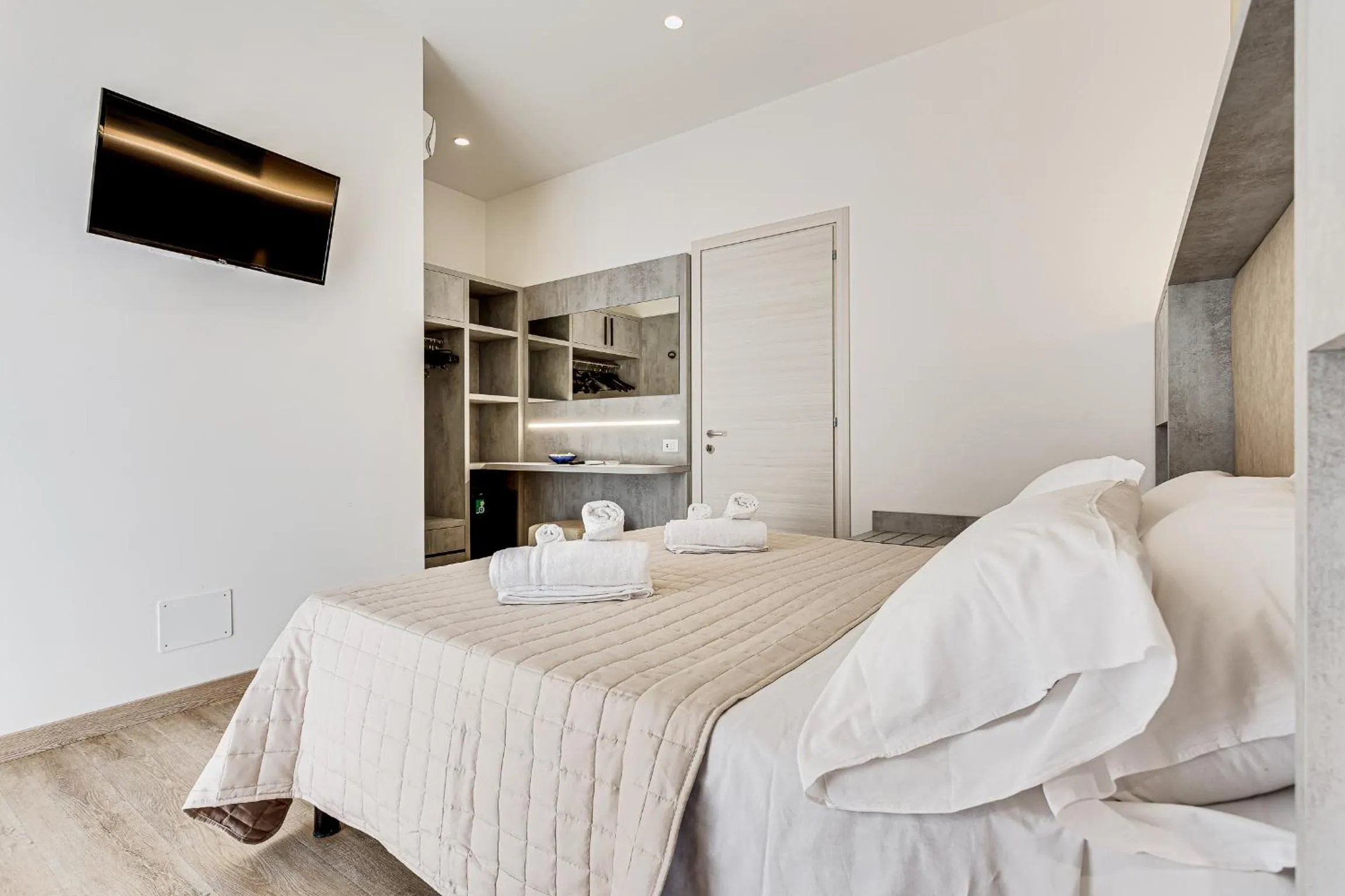 Photo of the whole room in Hotel Amalfi