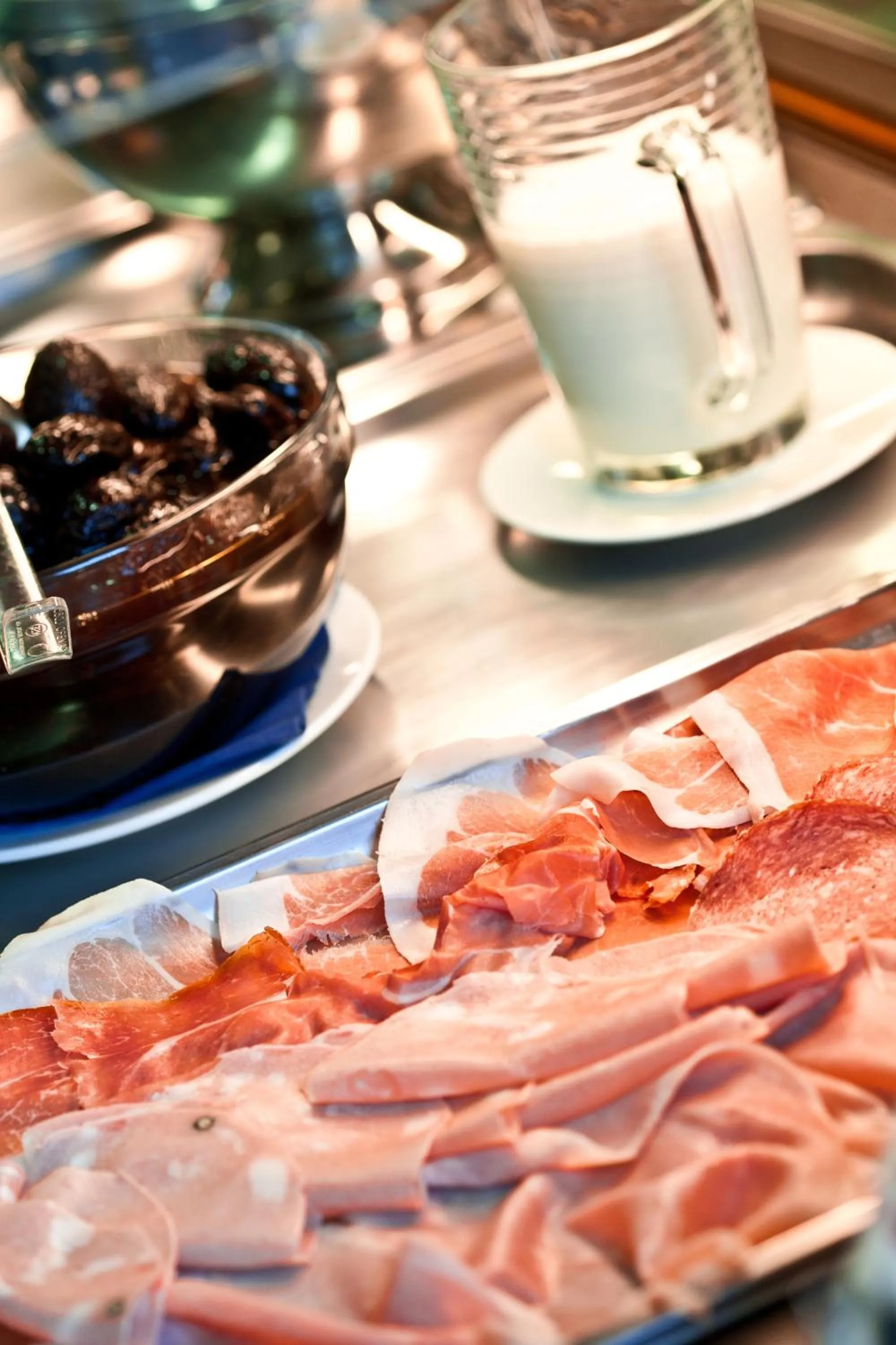 Buffet breakfast in Hotel Amalfi