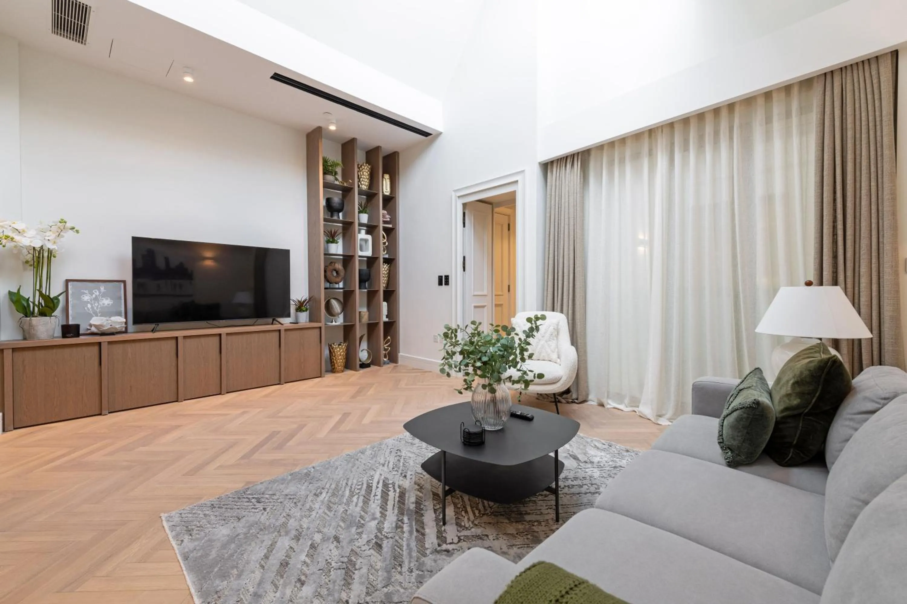 Seating area in Covent Garden Piazza by Stayo