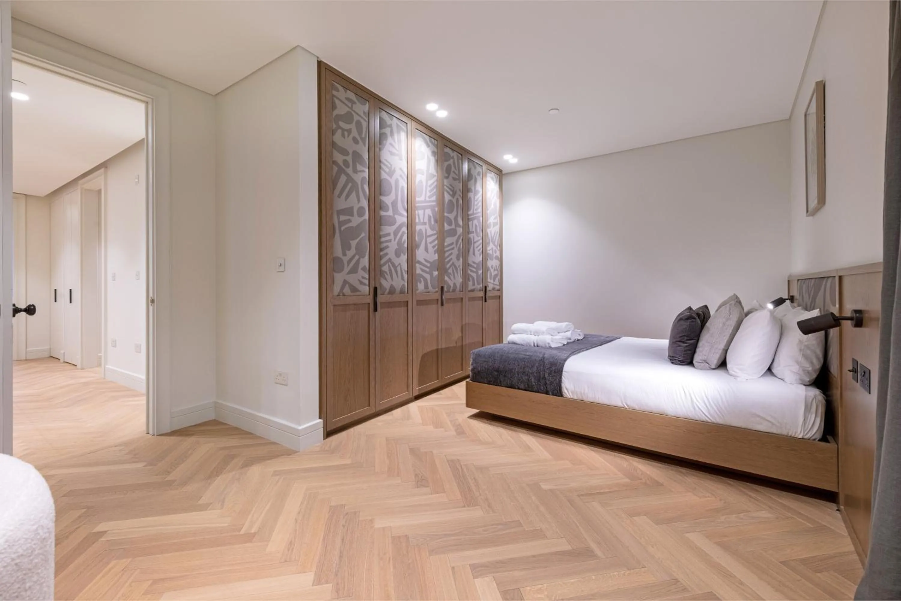 wardrobe in Covent Garden Piazza by Stayo