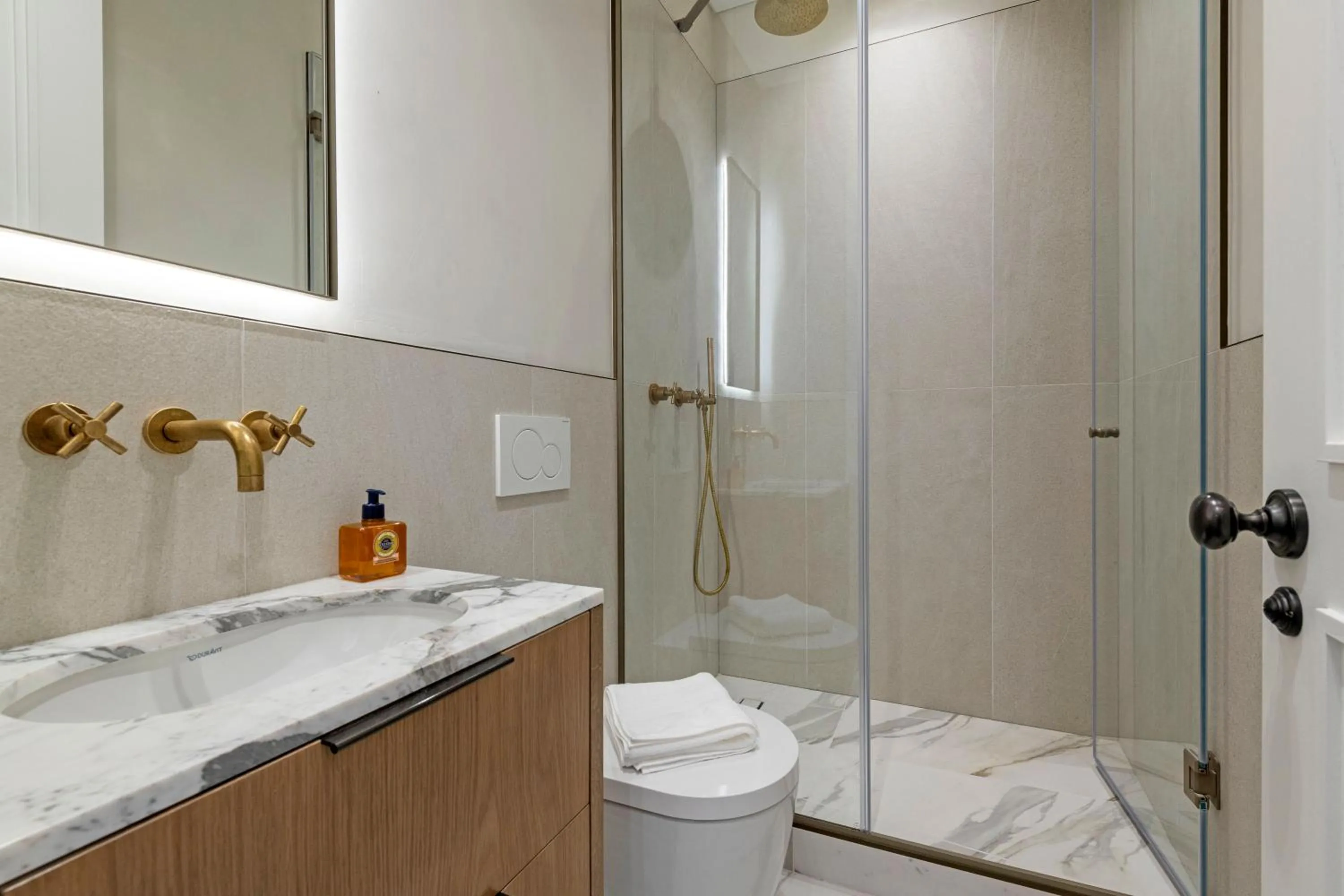 Toilet in Covent Garden Piazza by Stayo