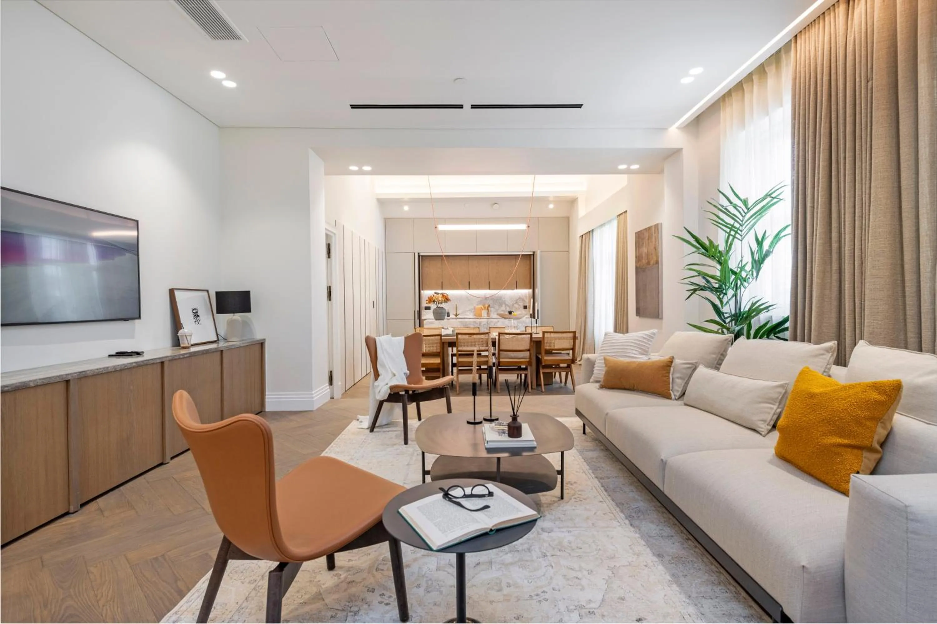 Living room in Covent Garden Piazza by Stayo