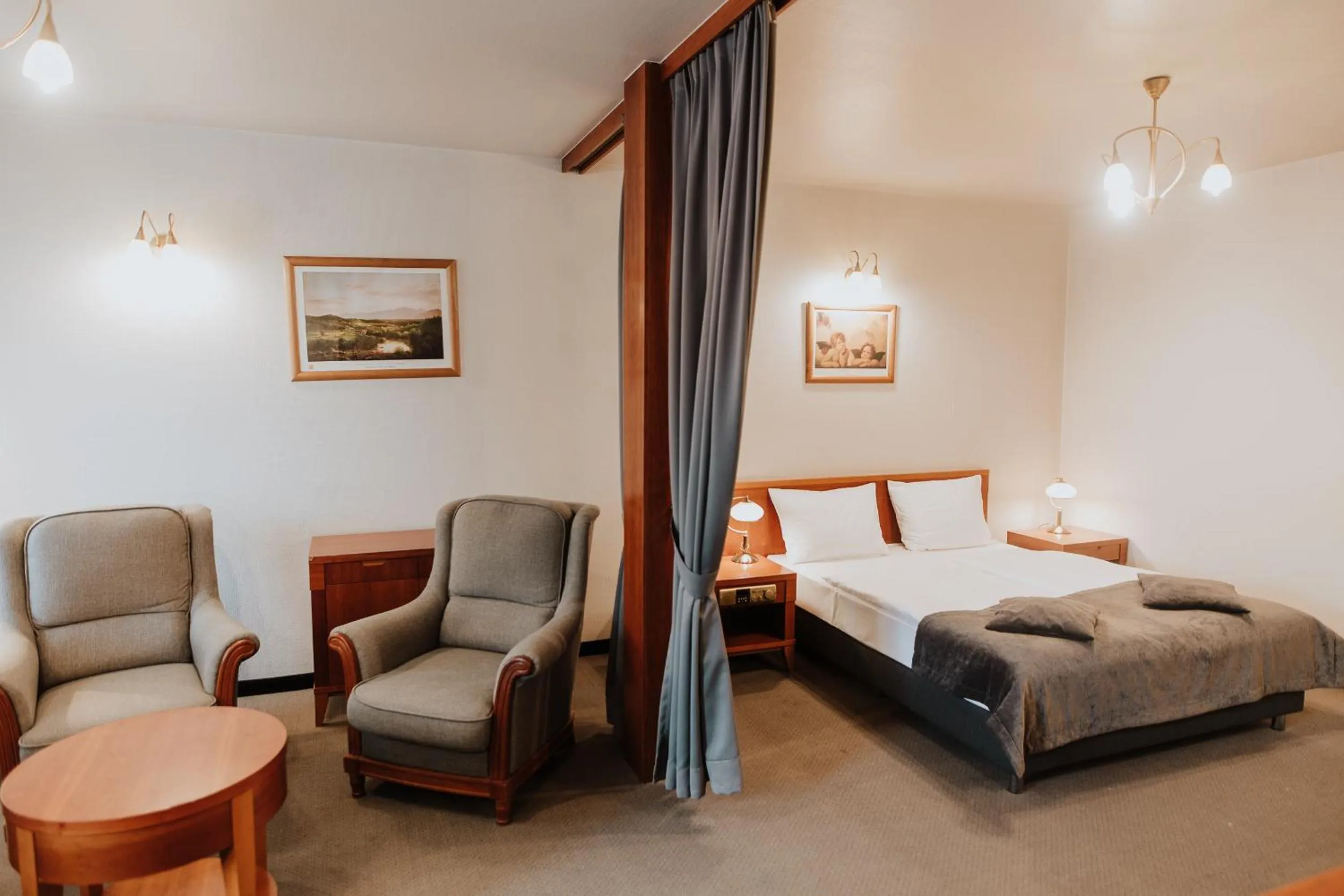 Photo of the whole room, Bed in Piwnica Rycerska Kęty