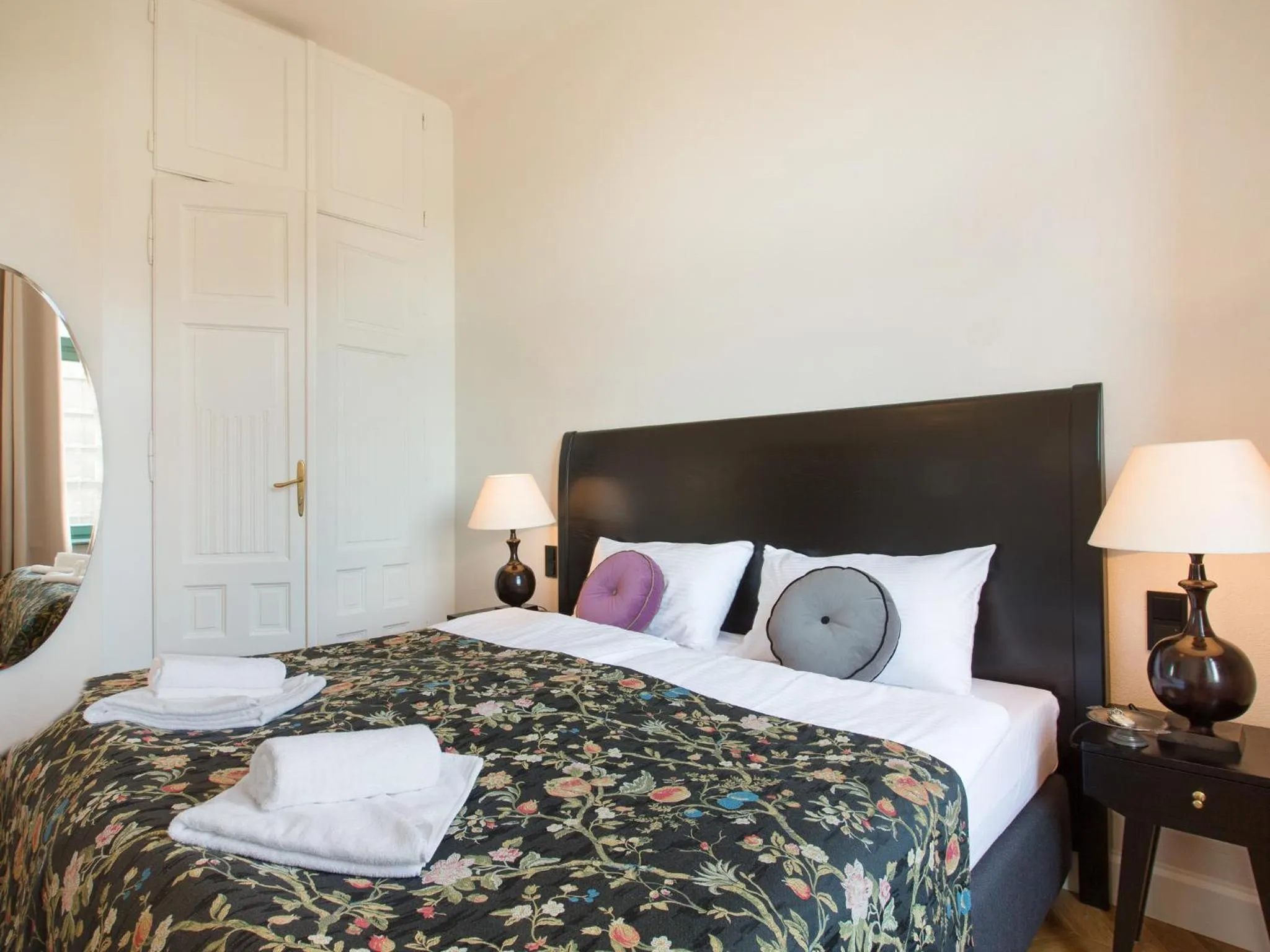 Bedroom, Bed in Antique Apartments Plac Szczepański