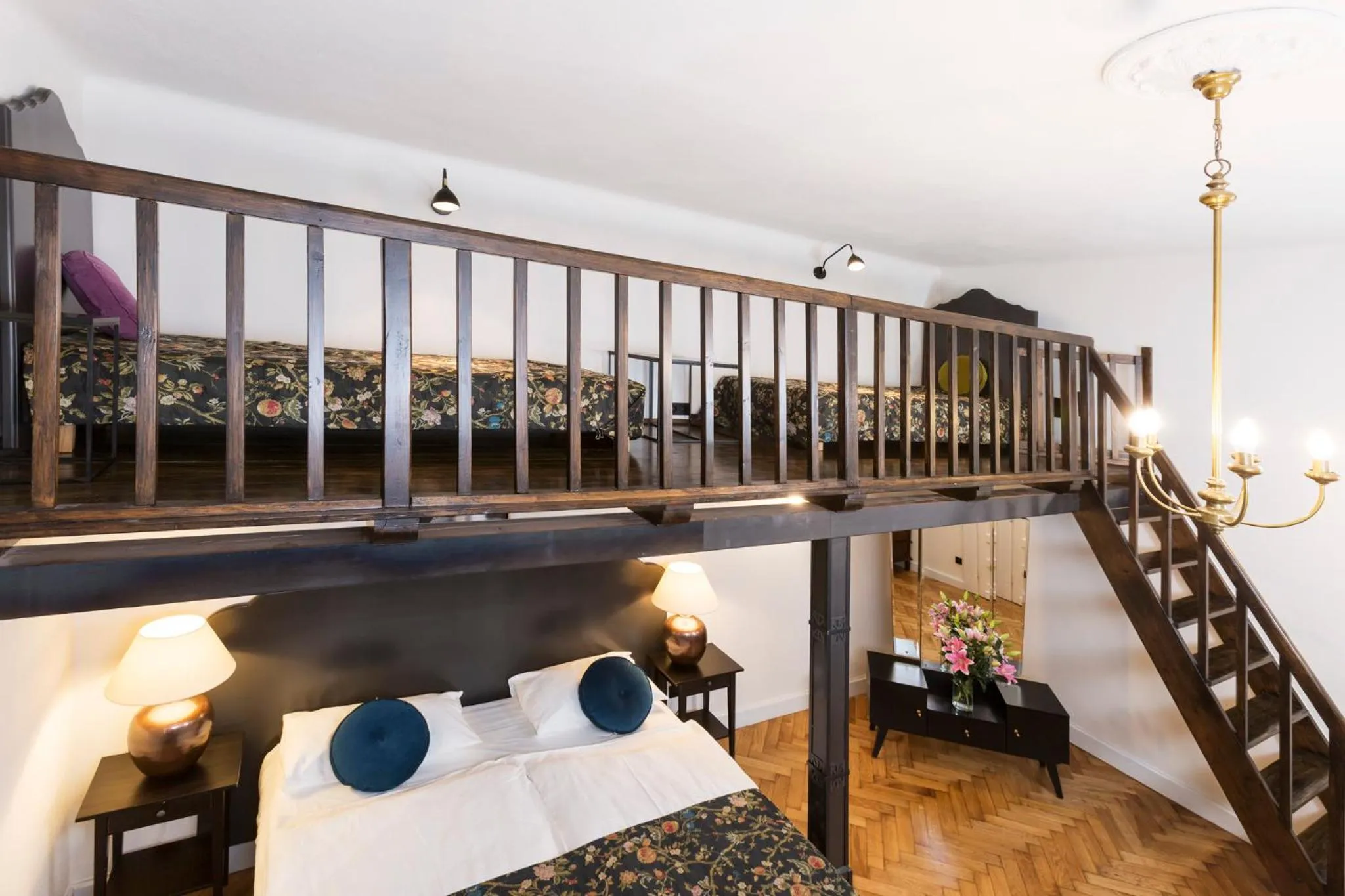 Bed in Antique Apartments Plac Szczepański