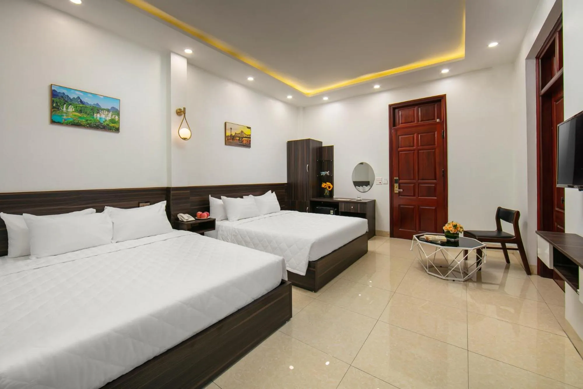 Bed in Hanoi Airport Suites Hostel & Travel