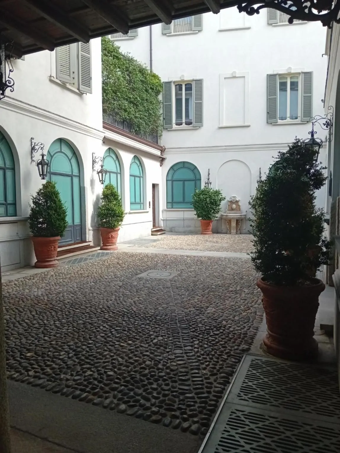 Property building in Hotel Santa Marta Suites