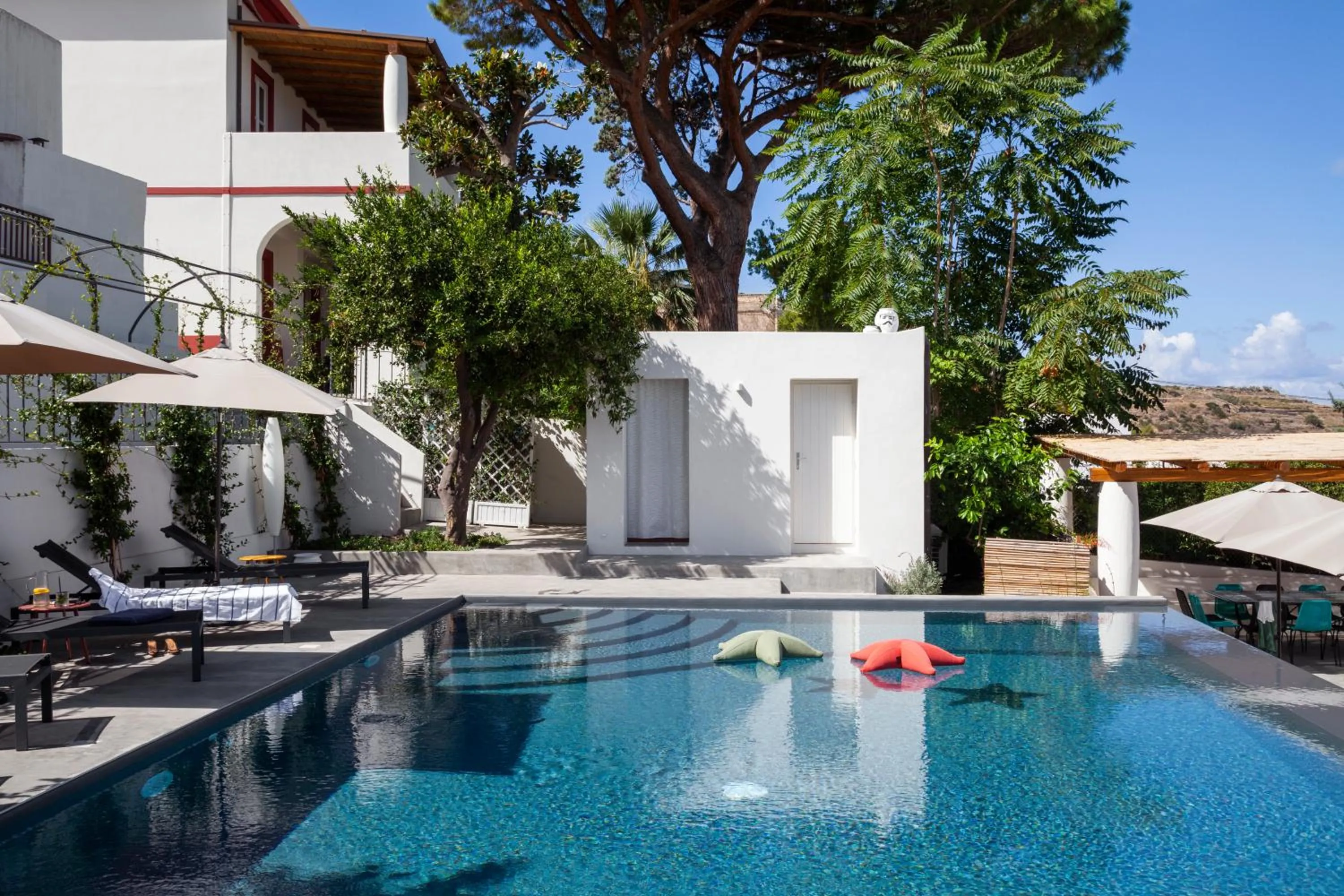 Property building in Frangimare La Segreta