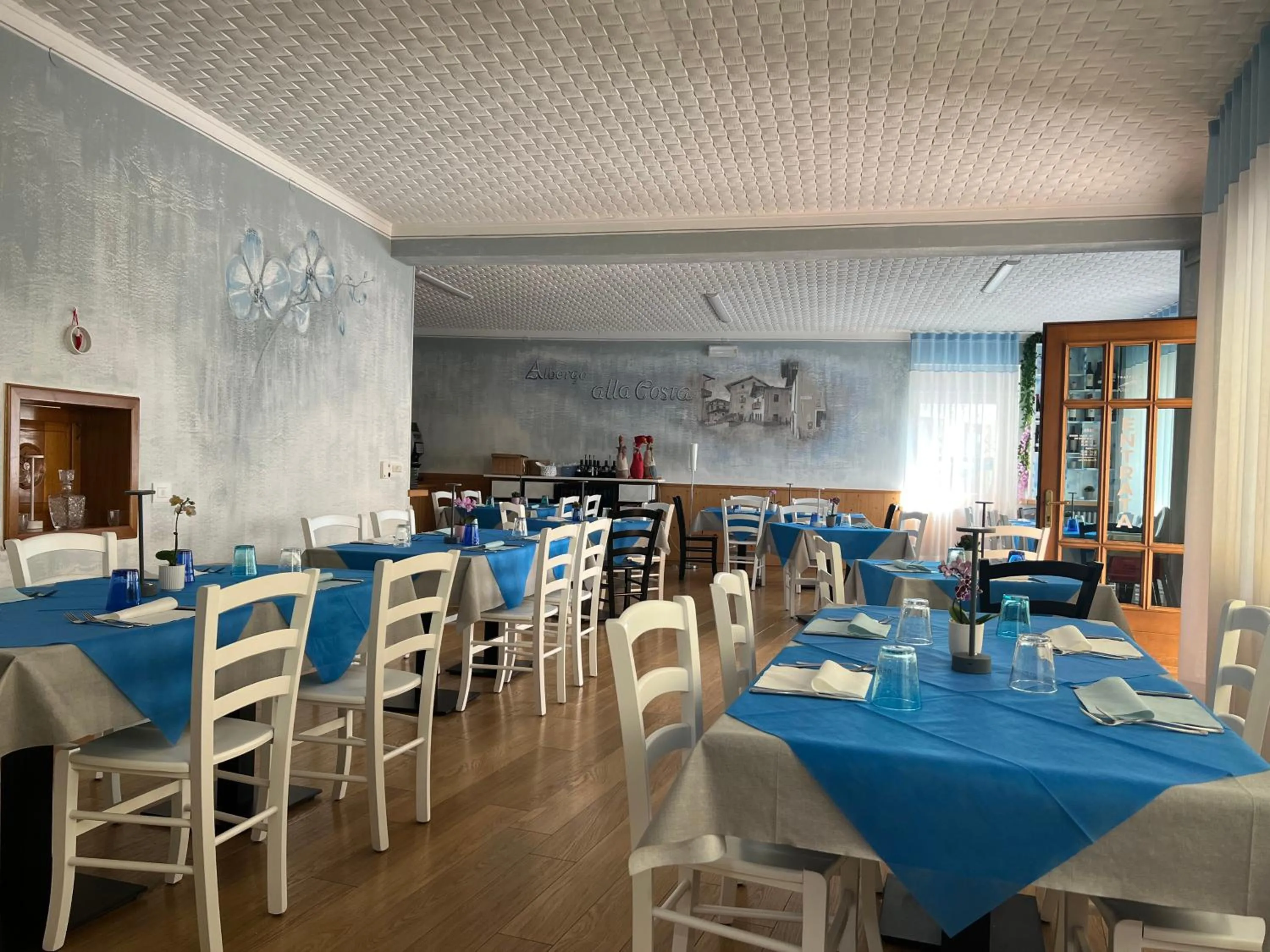 Restaurant/places to eat in Albergo Alla Costa