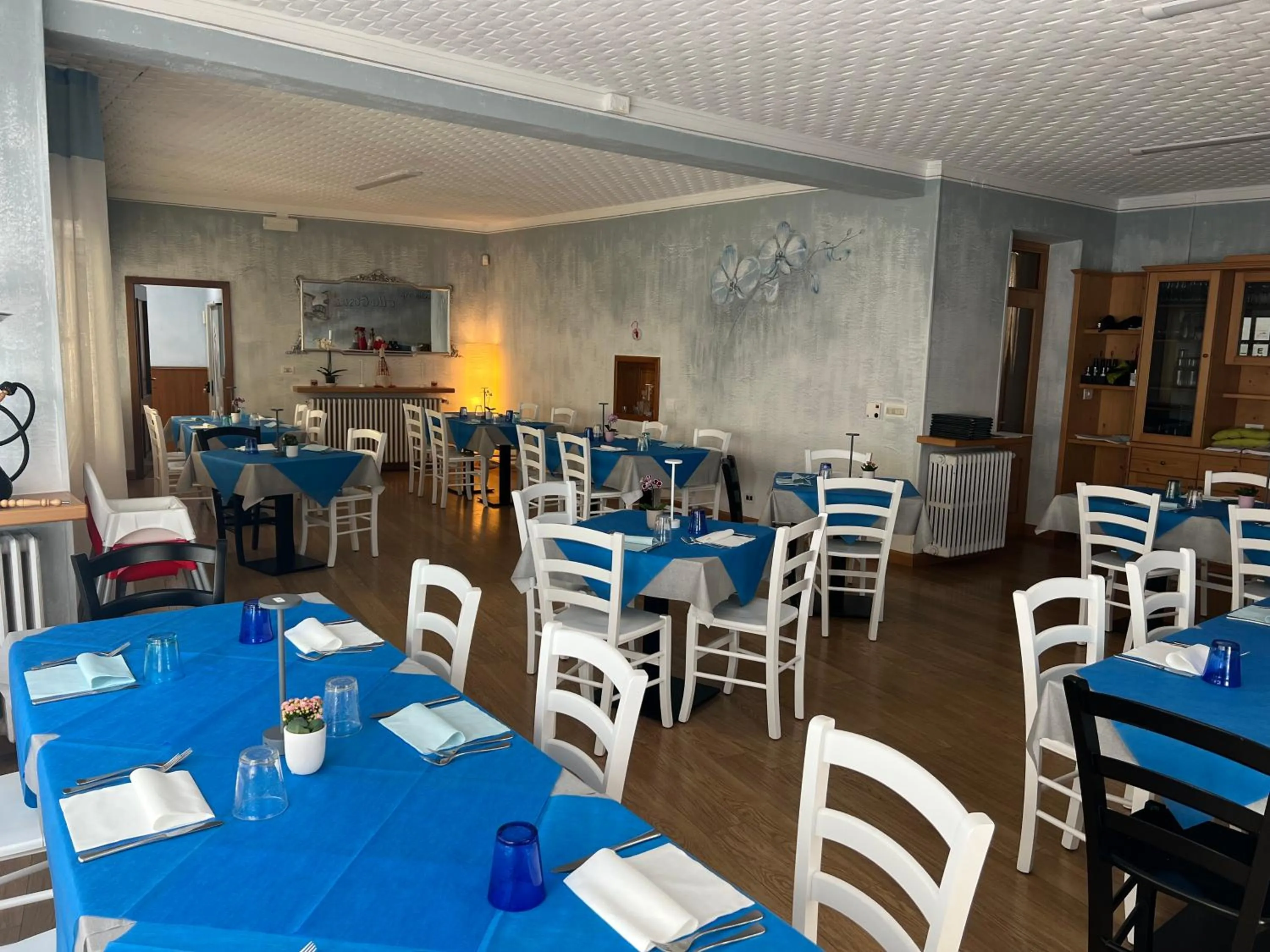 Restaurant/places to eat in Albergo Alla Costa