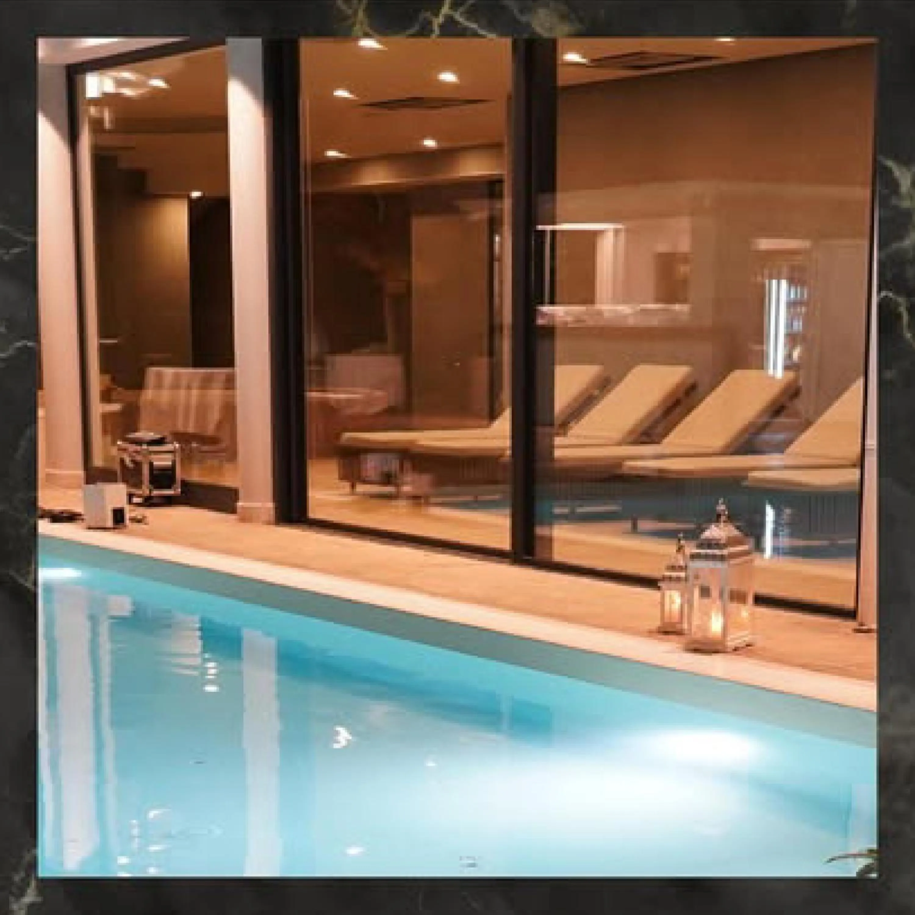 Swimming pool in Hotel Lemi