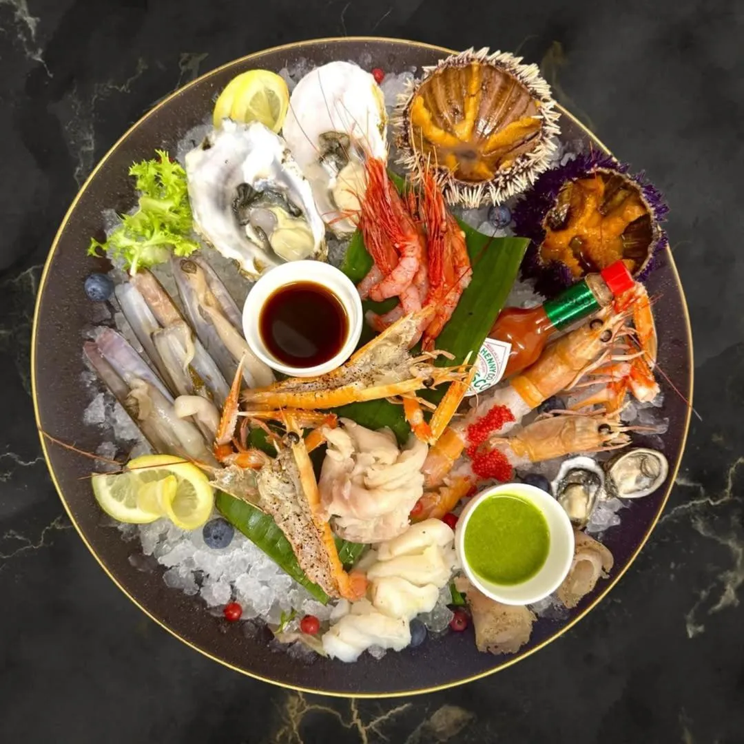 Food and drinks in Hotel Lemi