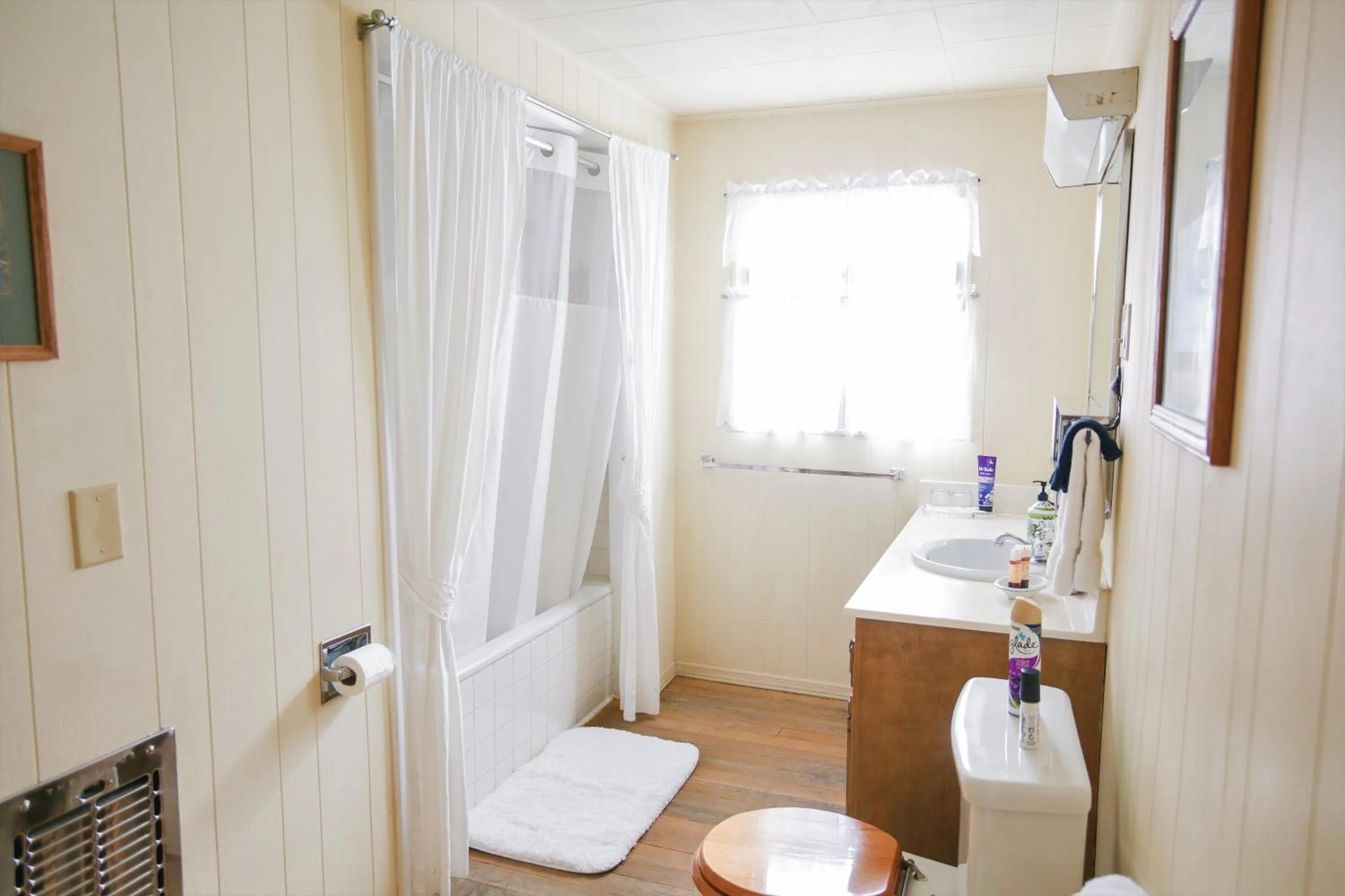 Bathroom in Gold Mountain Manor