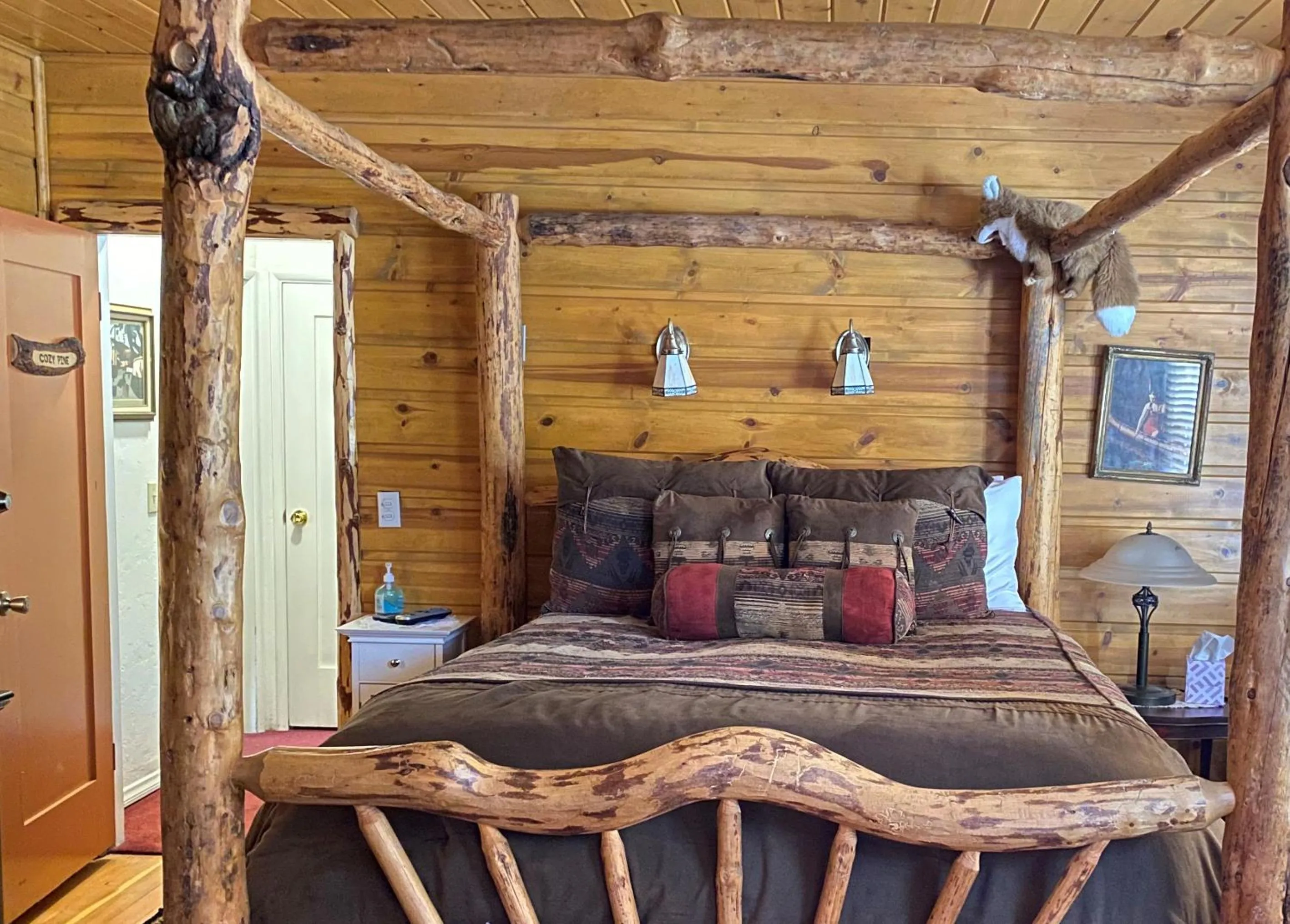 Bed in Gold Mountain Manor