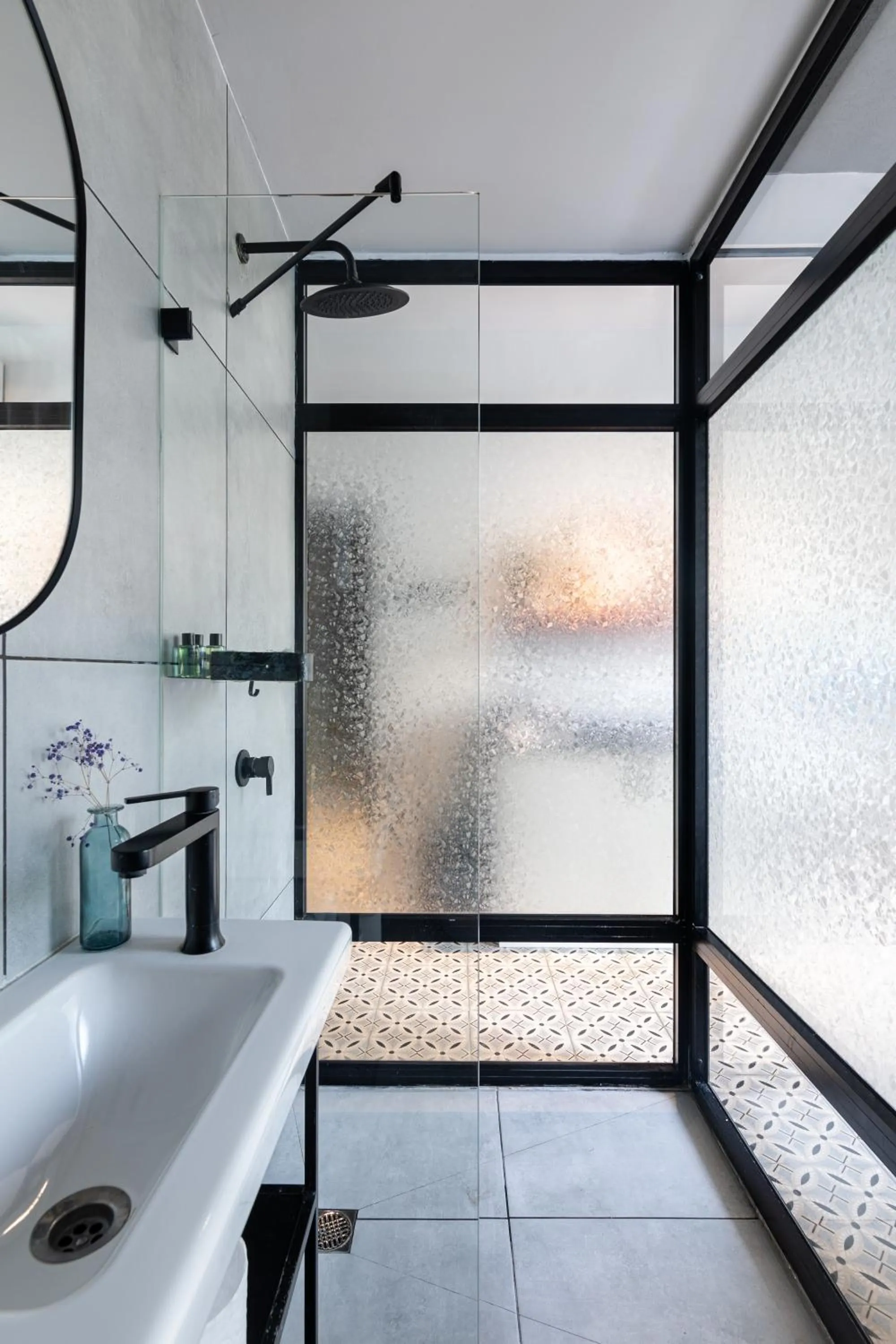 Shower in Levinski Market Hotel