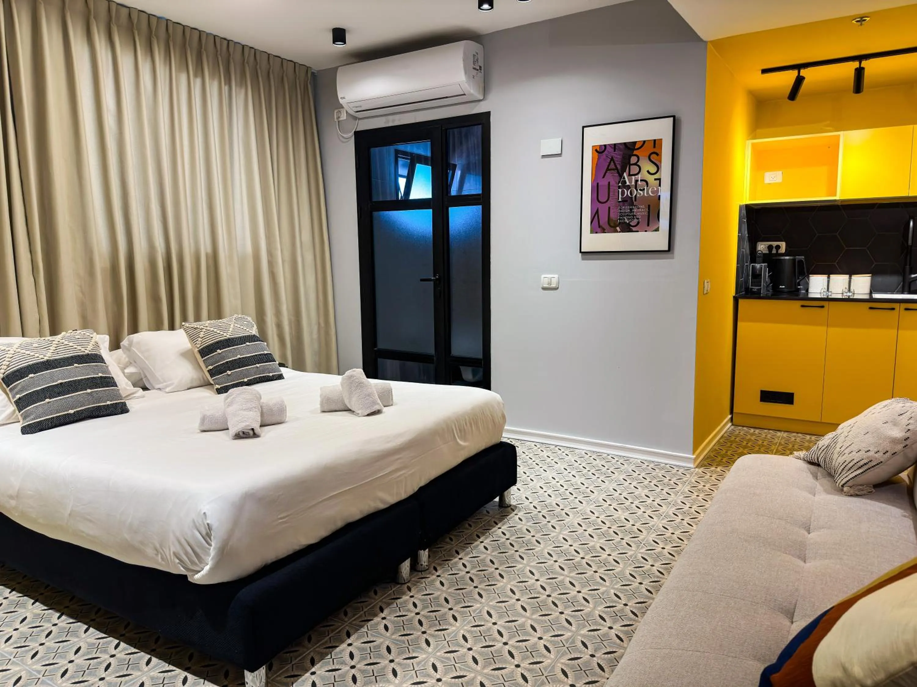 Bedroom, Bed in Levinski Market Hotel