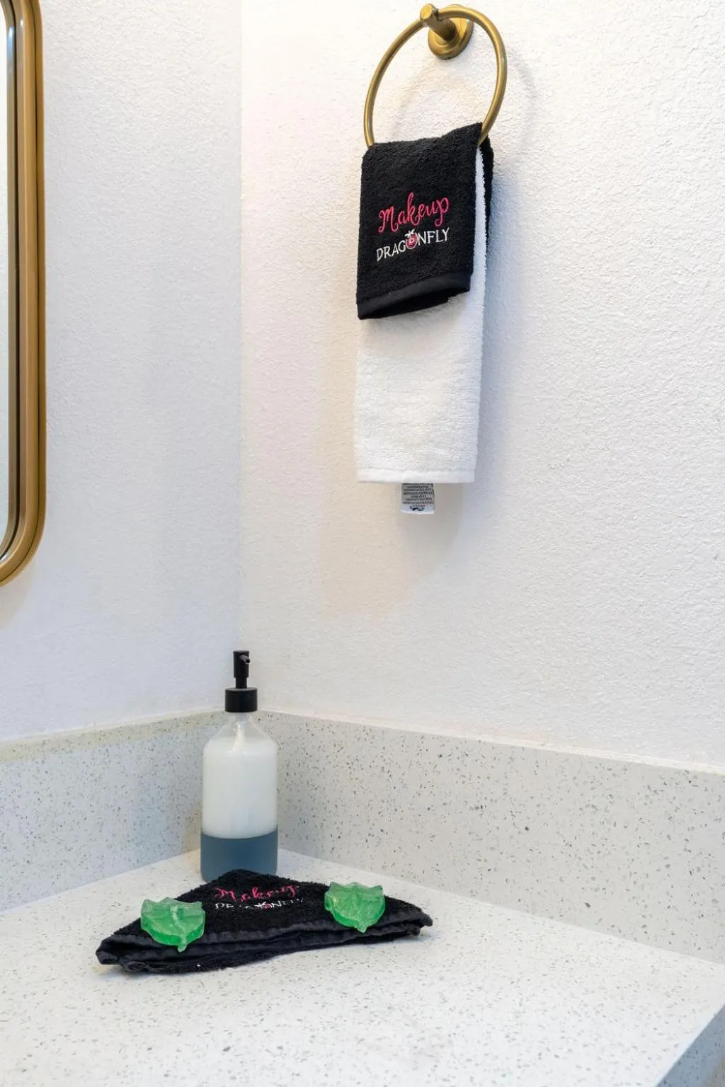 towels in Dragonfly Inn & Suites