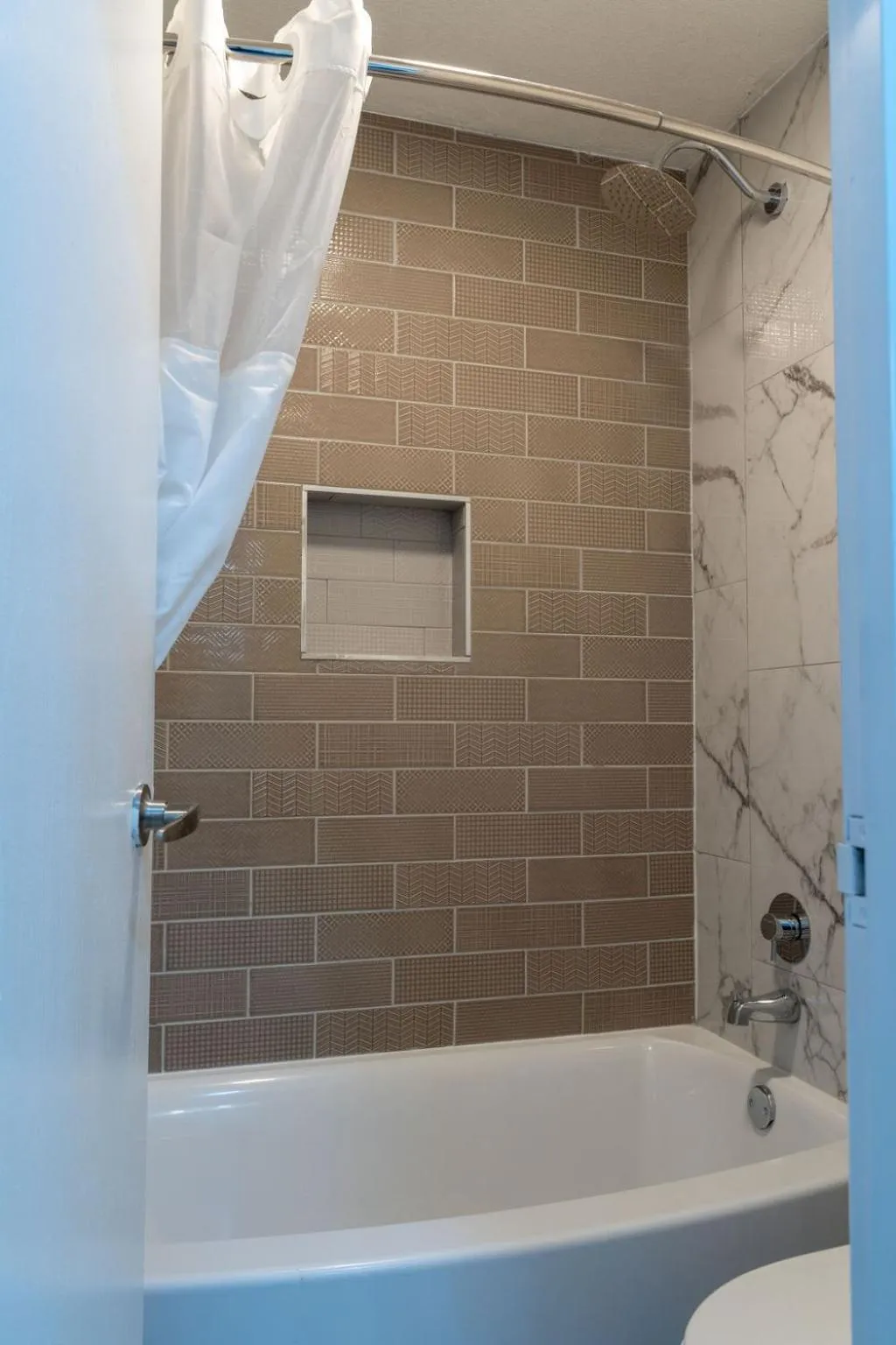 Bathroom in Dragonfly Inn & Suites