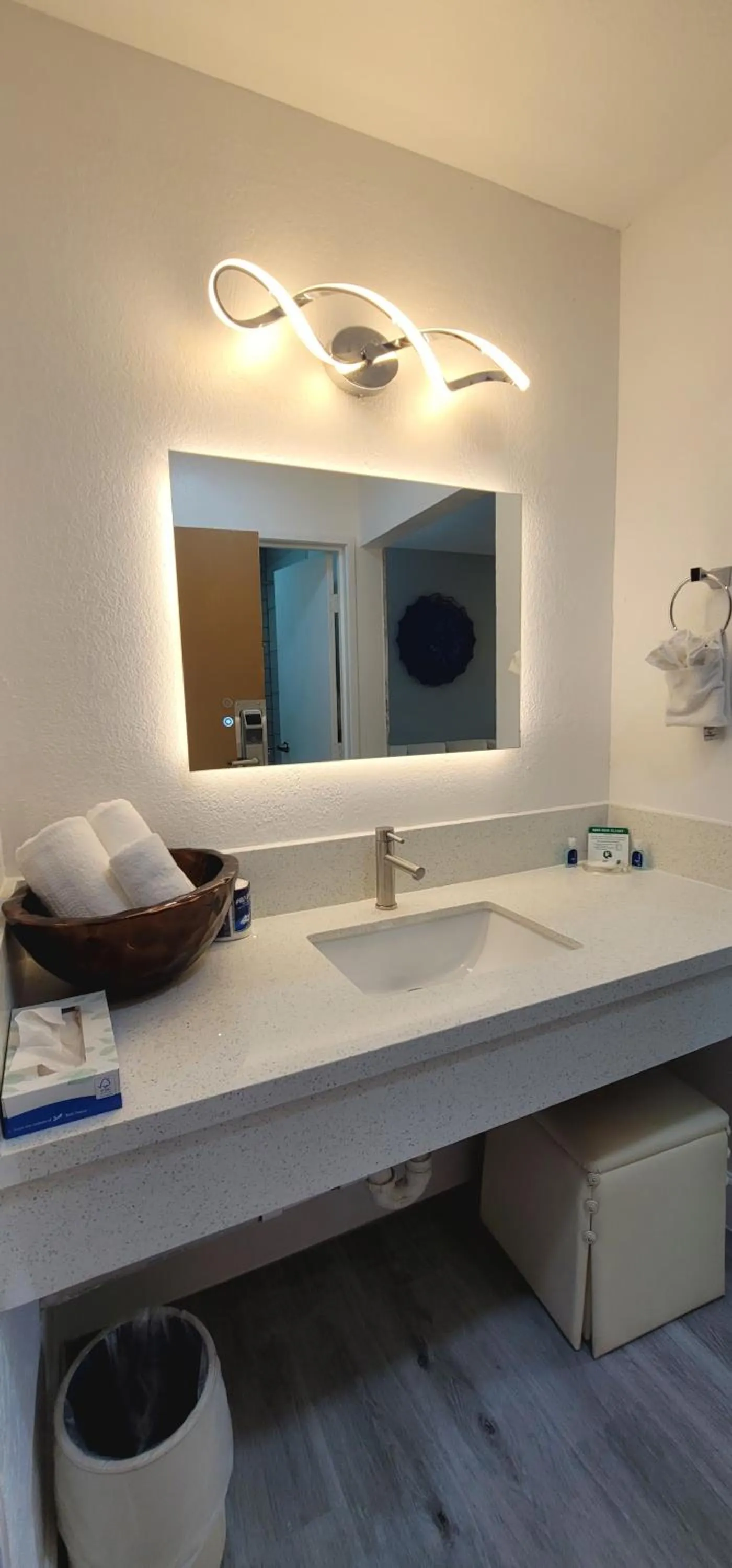 Bathroom in Dragonfly Inn & Suites