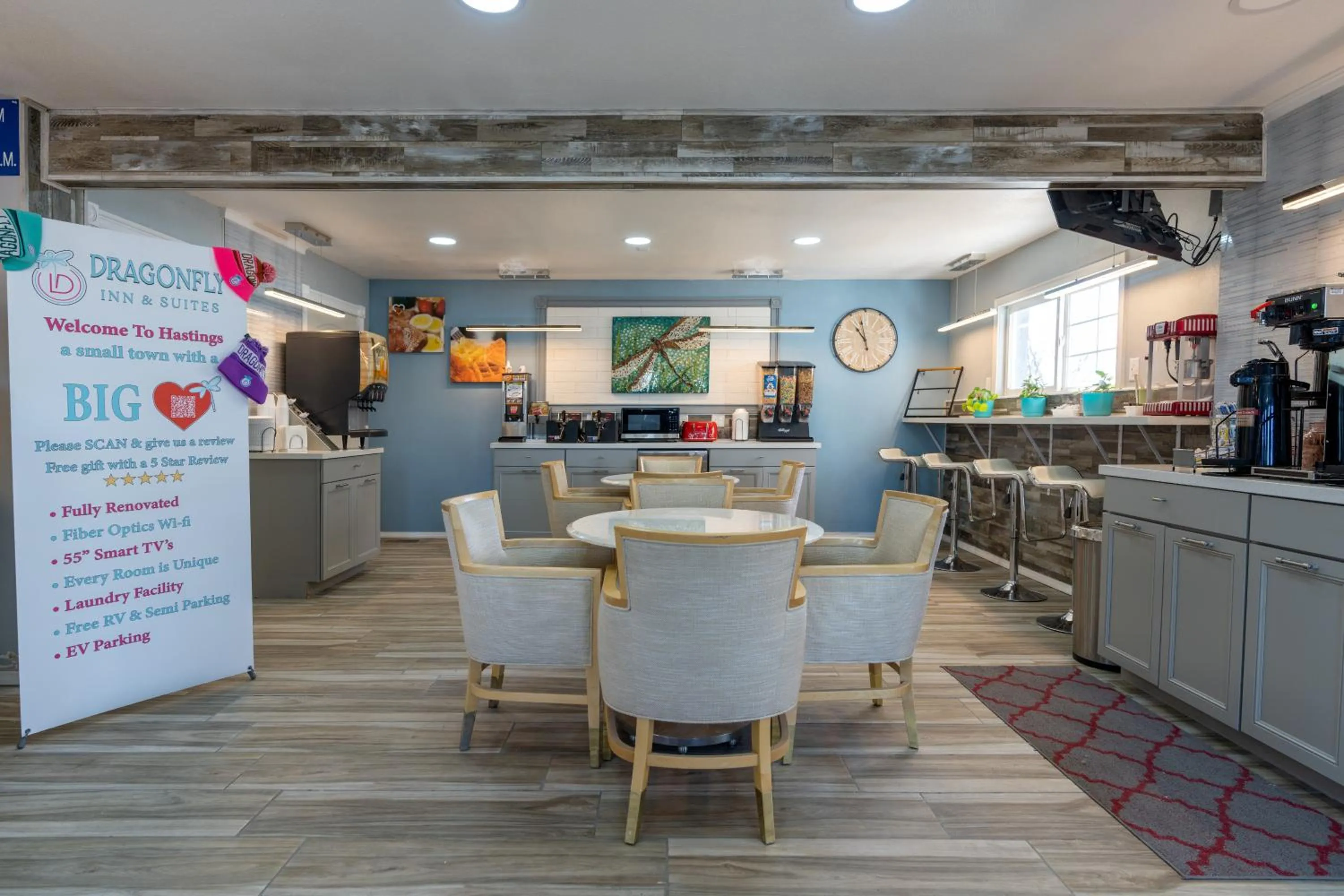 Coffee/tea facilities in Dragonfly Inn & Suites