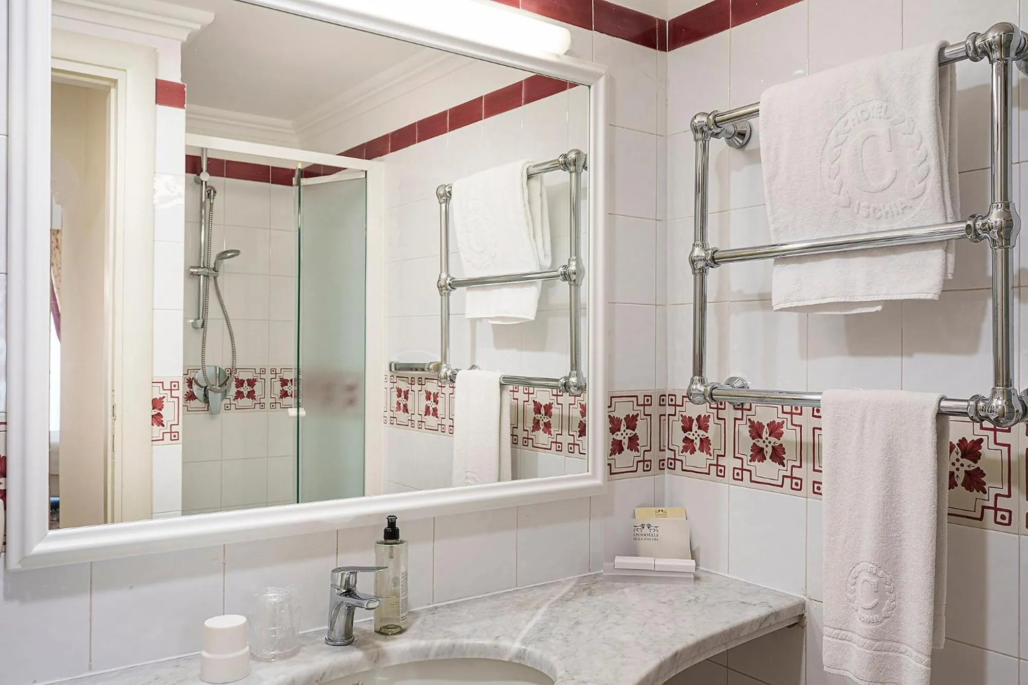 Toilet in Hotel Continental Ischia