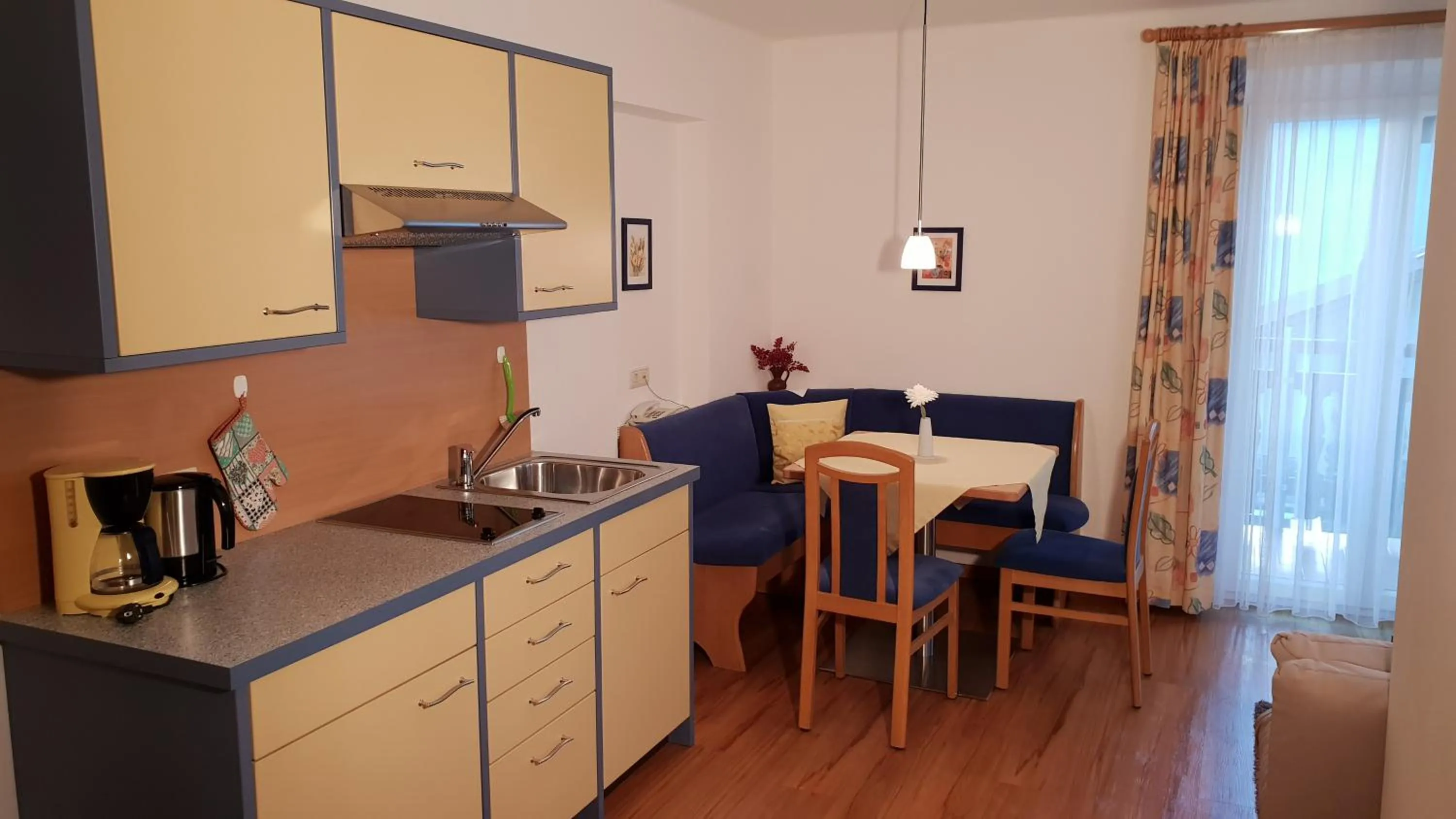 Kitchen or kitchenette in Appartements Dornach