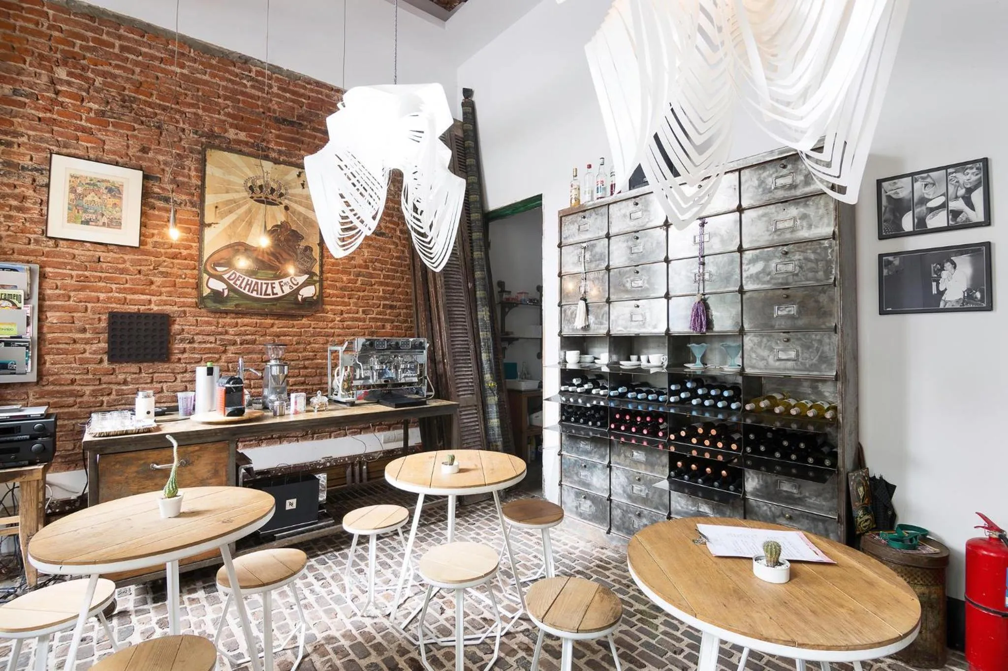 Restaurant/places to eat in Marcel de Buenos Aires