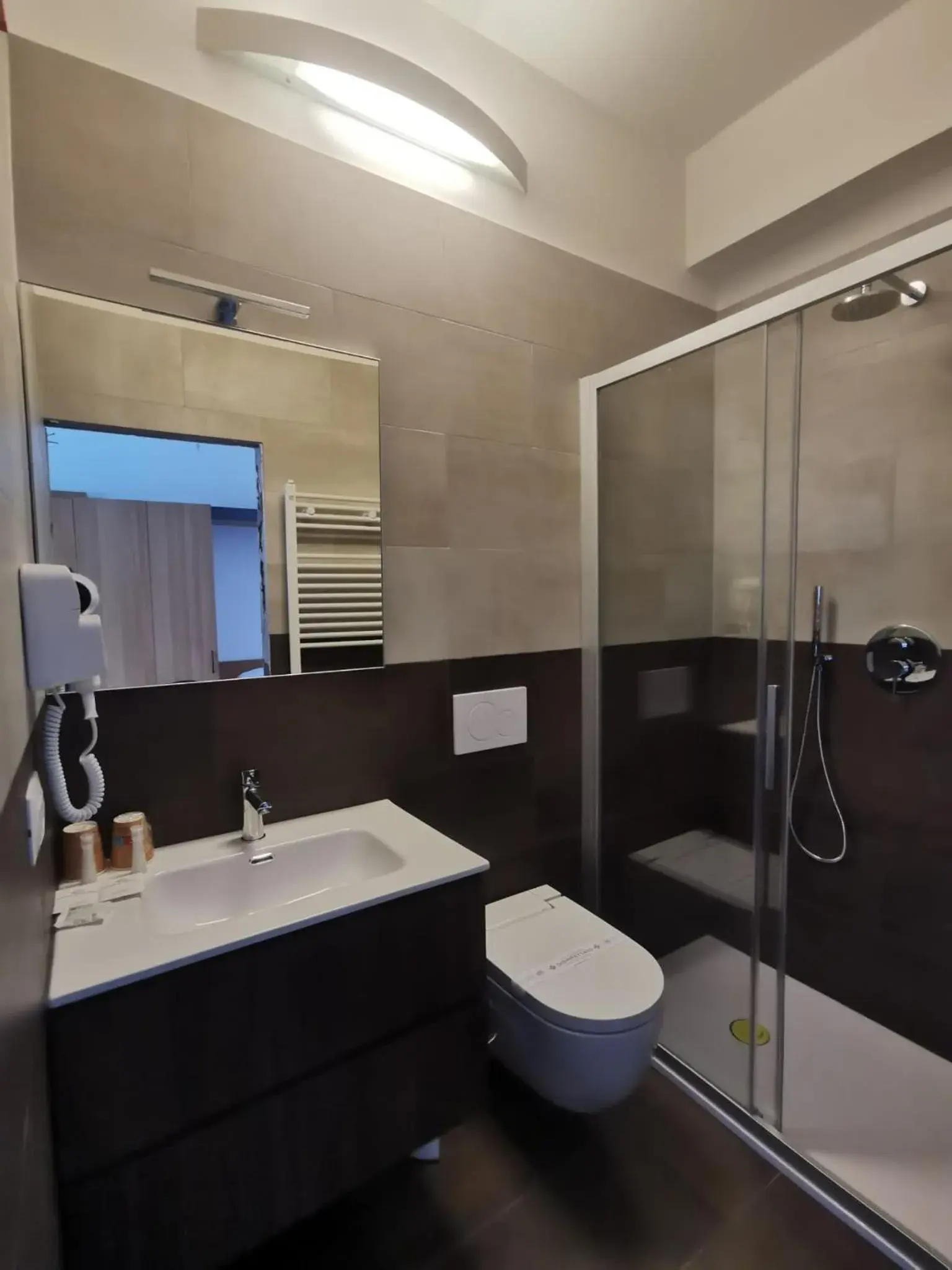 Standard Triple Room with Balcony in Hotel Valdor Standard Triple Room with Balcony in Hotel Valdor